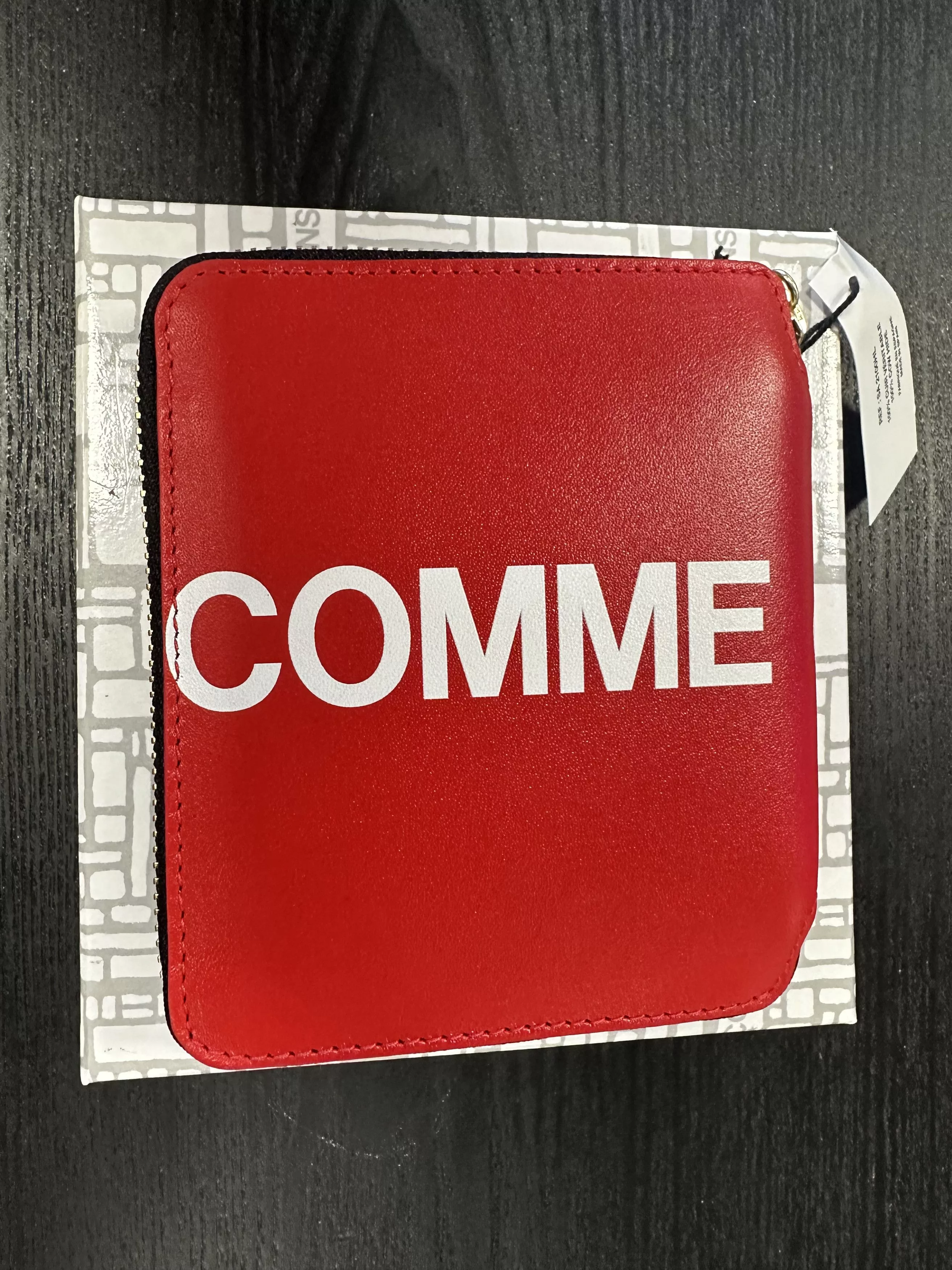 Comme des Garcons Wallets Comme des Garcons Comme des Garçons Huge Logo Zip Around Wallet in Red