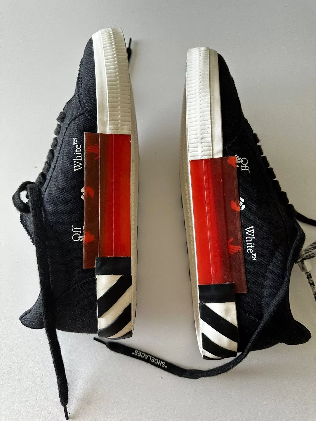 Off-White Low Top Sneakers OFF-WHITE Black Vulcanized Low Top Sneakers