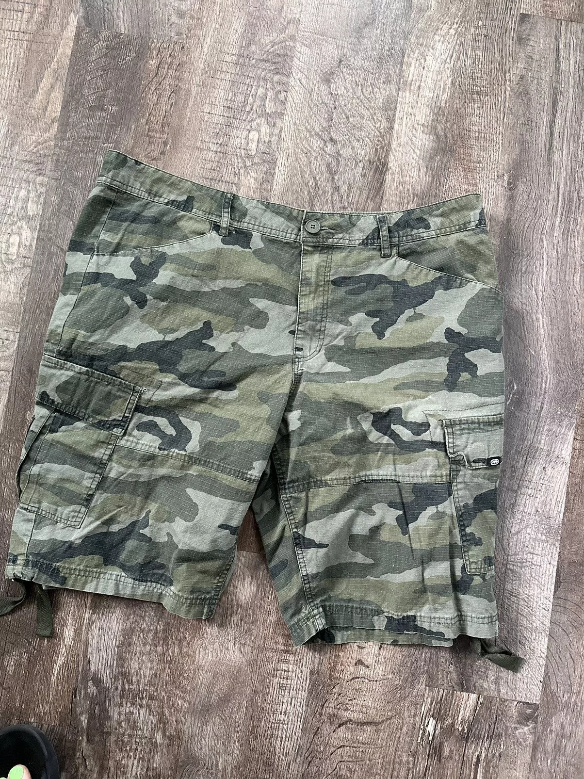 Ecko Unltd. Shorts Ecko Unltd. × Rap Tees × Vintage Vintage Y2k Ecko Unltd Camo Military Baggy shorts Multi