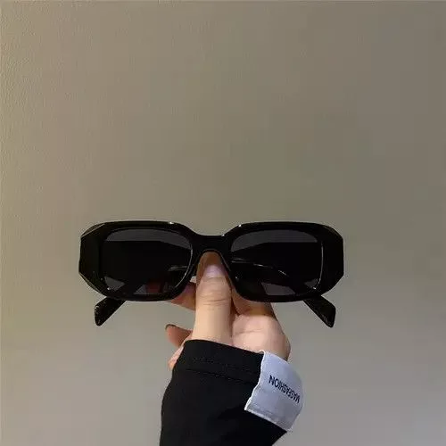 Electric Visual Sunglasses Electric Visual Vintage irregularly framed sunglasses Black