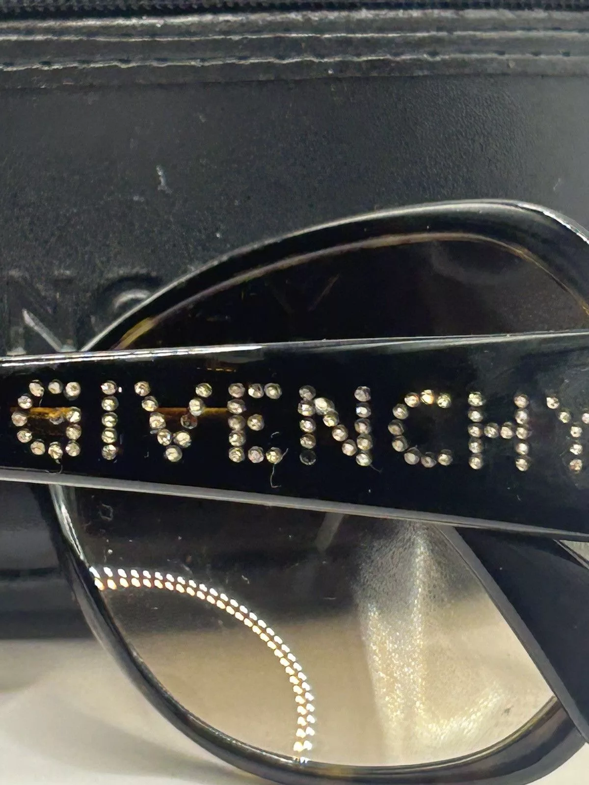 Givenchy Sunglasses SGV616S Black