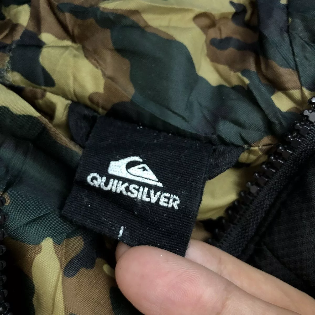 Quiksilver Light Jackets QUIKSILVER Light Quilted Jacket Surf Style Black Vintage