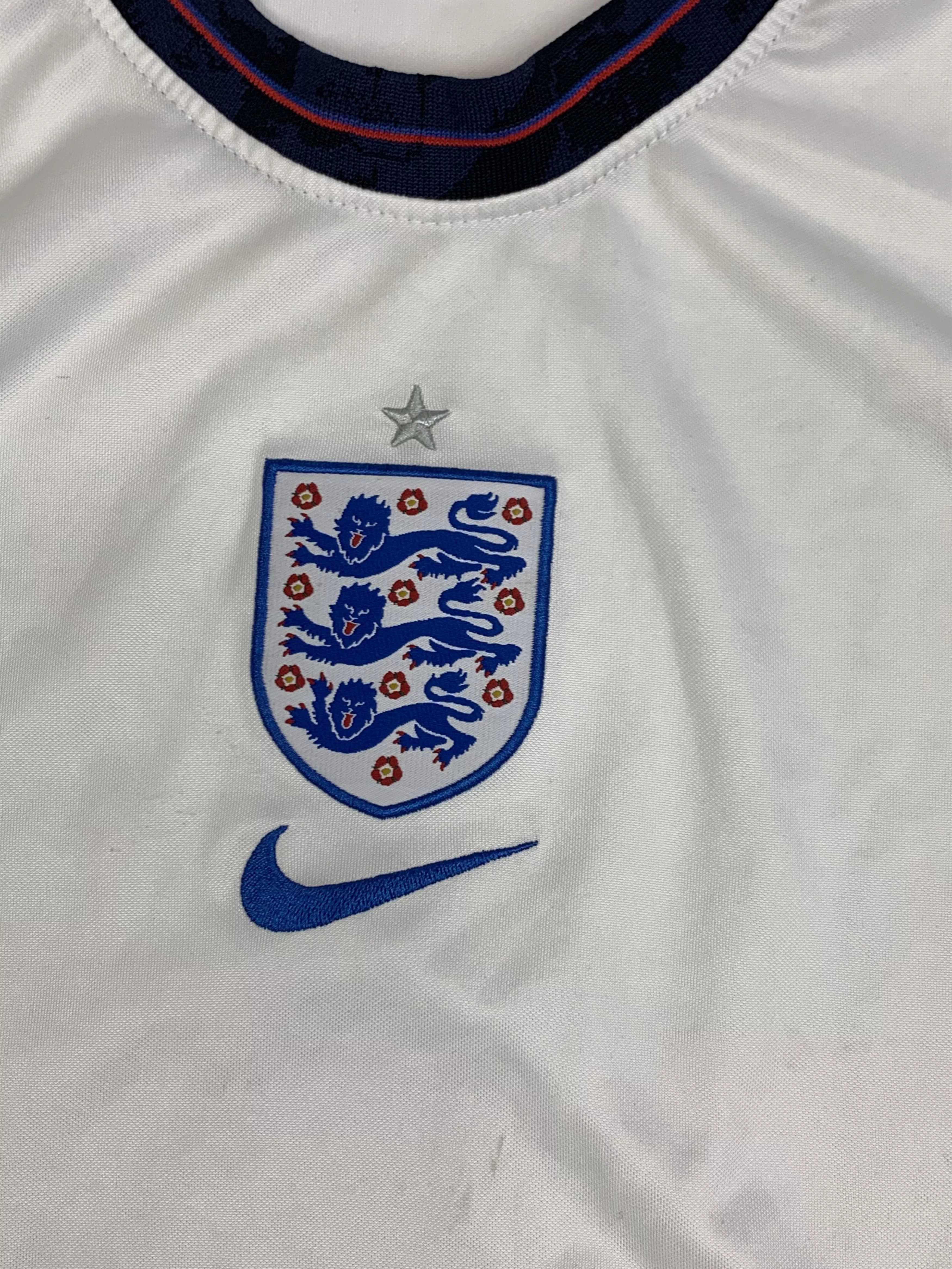 Nike Jerseys Nike England Jersey Size L Multi