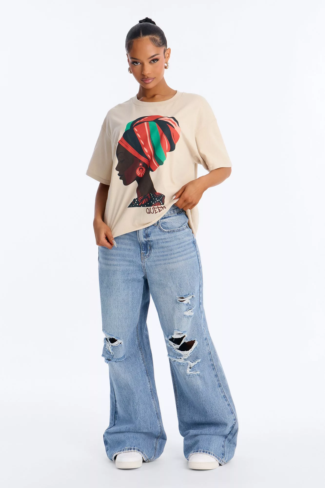 Powerful Queen Oversized Tee - Sand