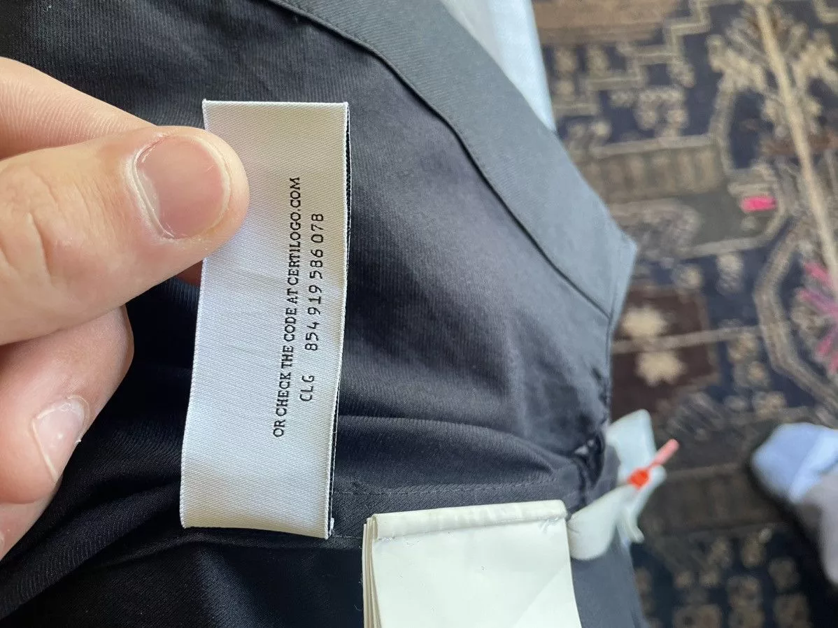 Off-White Shirts Button Ups Off-white button up. Black