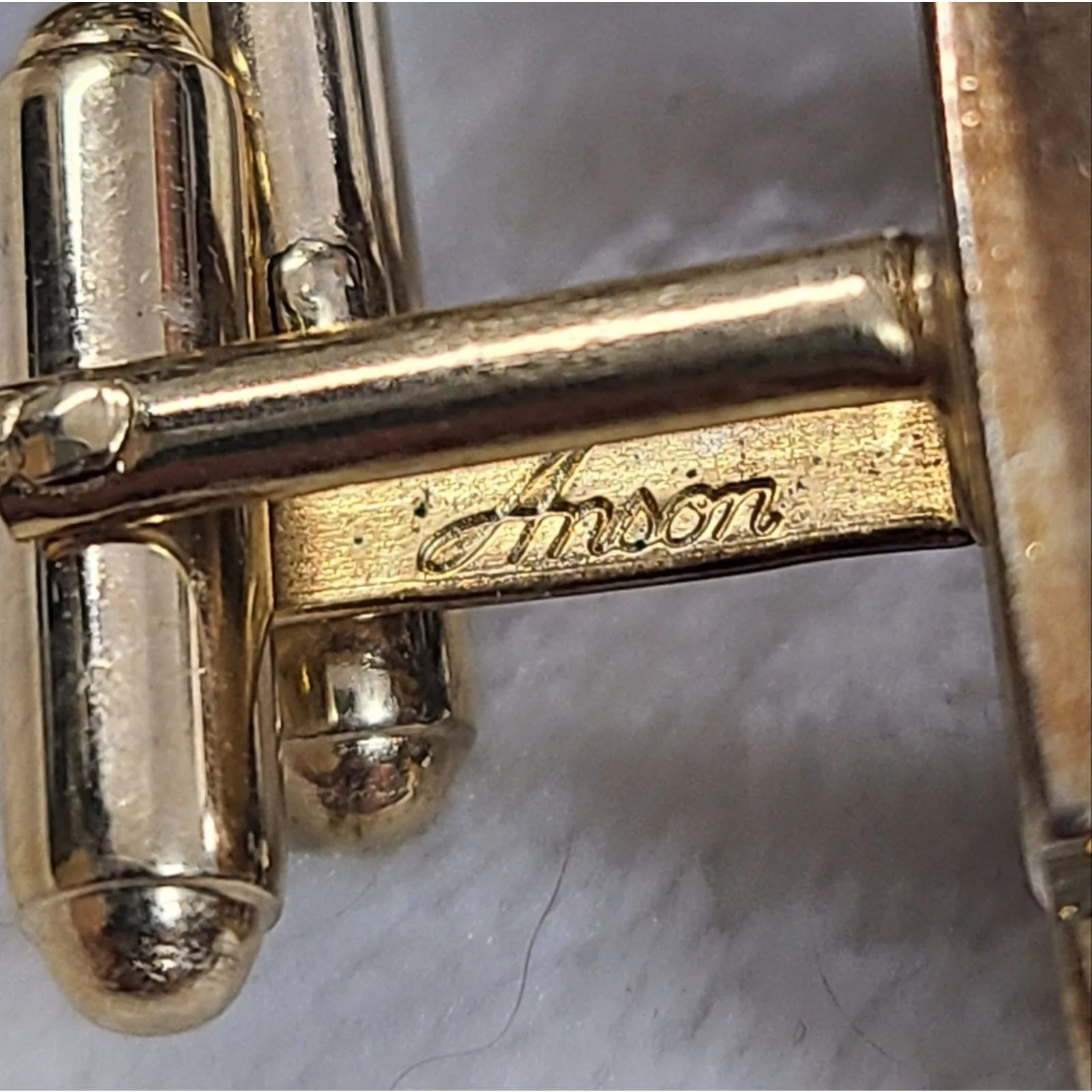 Vintage Miscellaneous Vintage Anson Gold Tone & Black Cufflinks