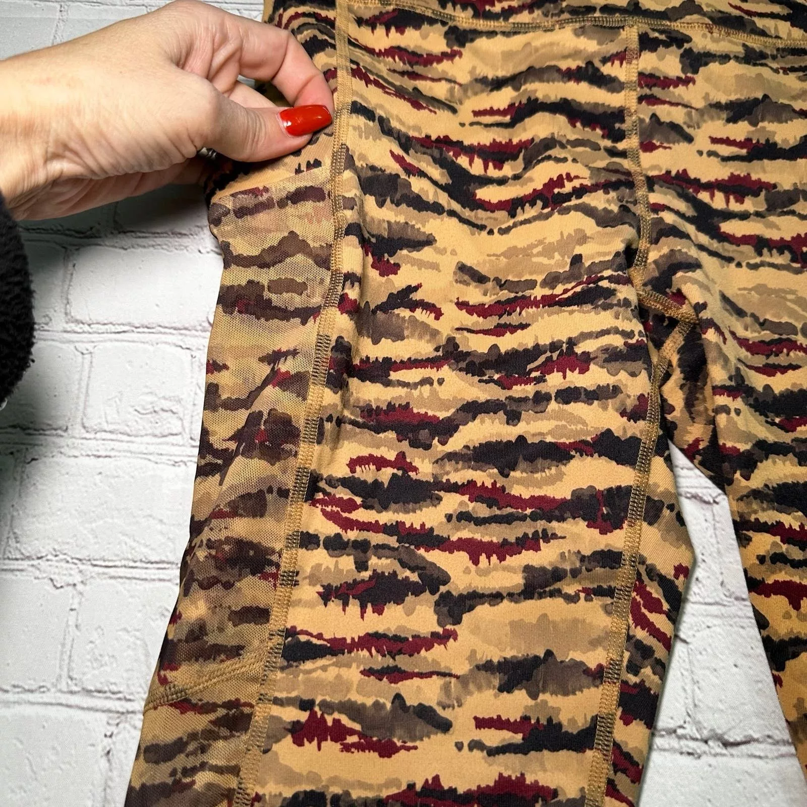 Other Leggings Other Fabletics leggings size small Black