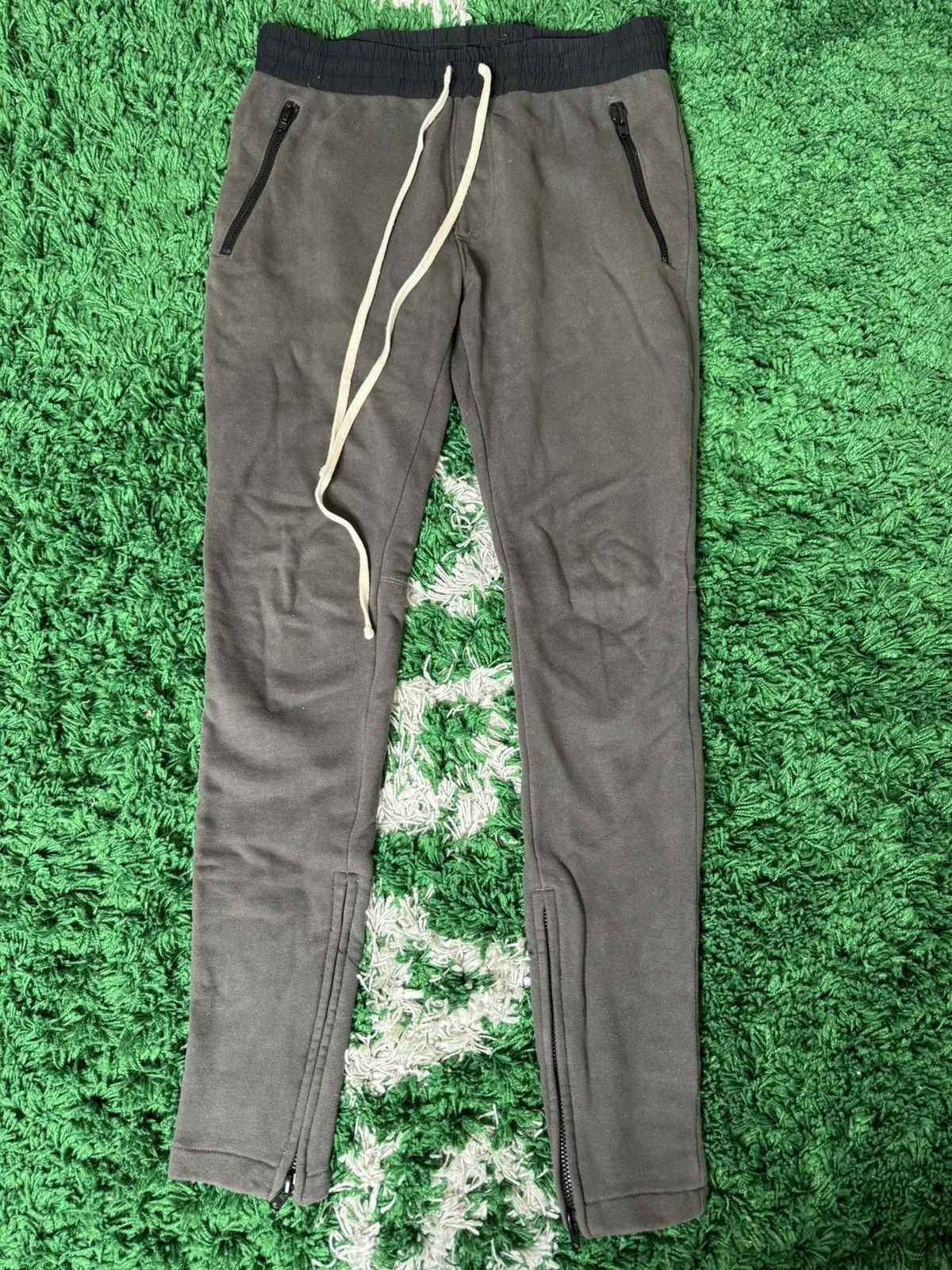 FOG Sweatpants Joggers FOG grey / raven sweatpants Gray