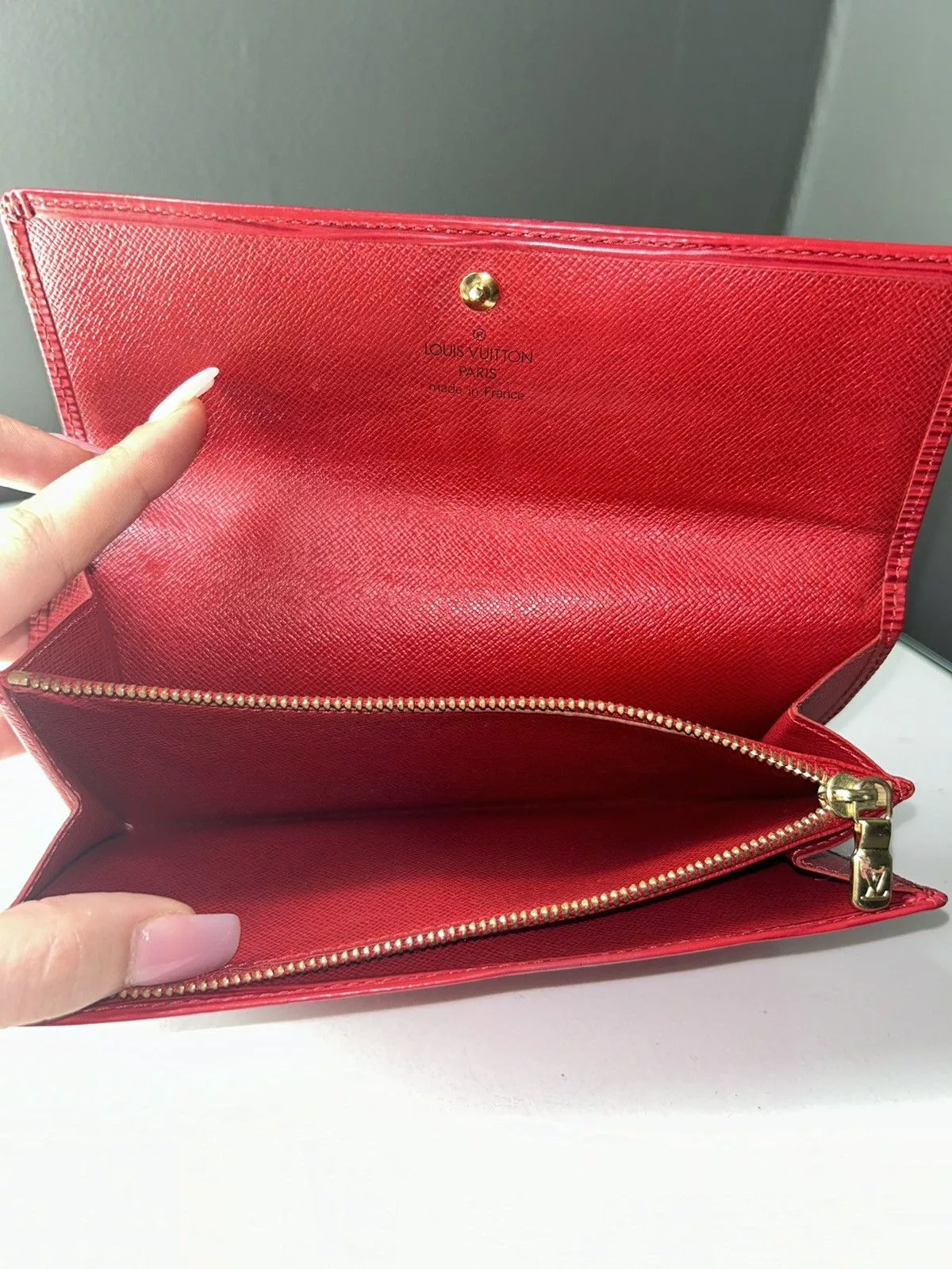 Louis Vuitton Wallets Louis Vuitton Red Epi Sarah Wallet SR1010