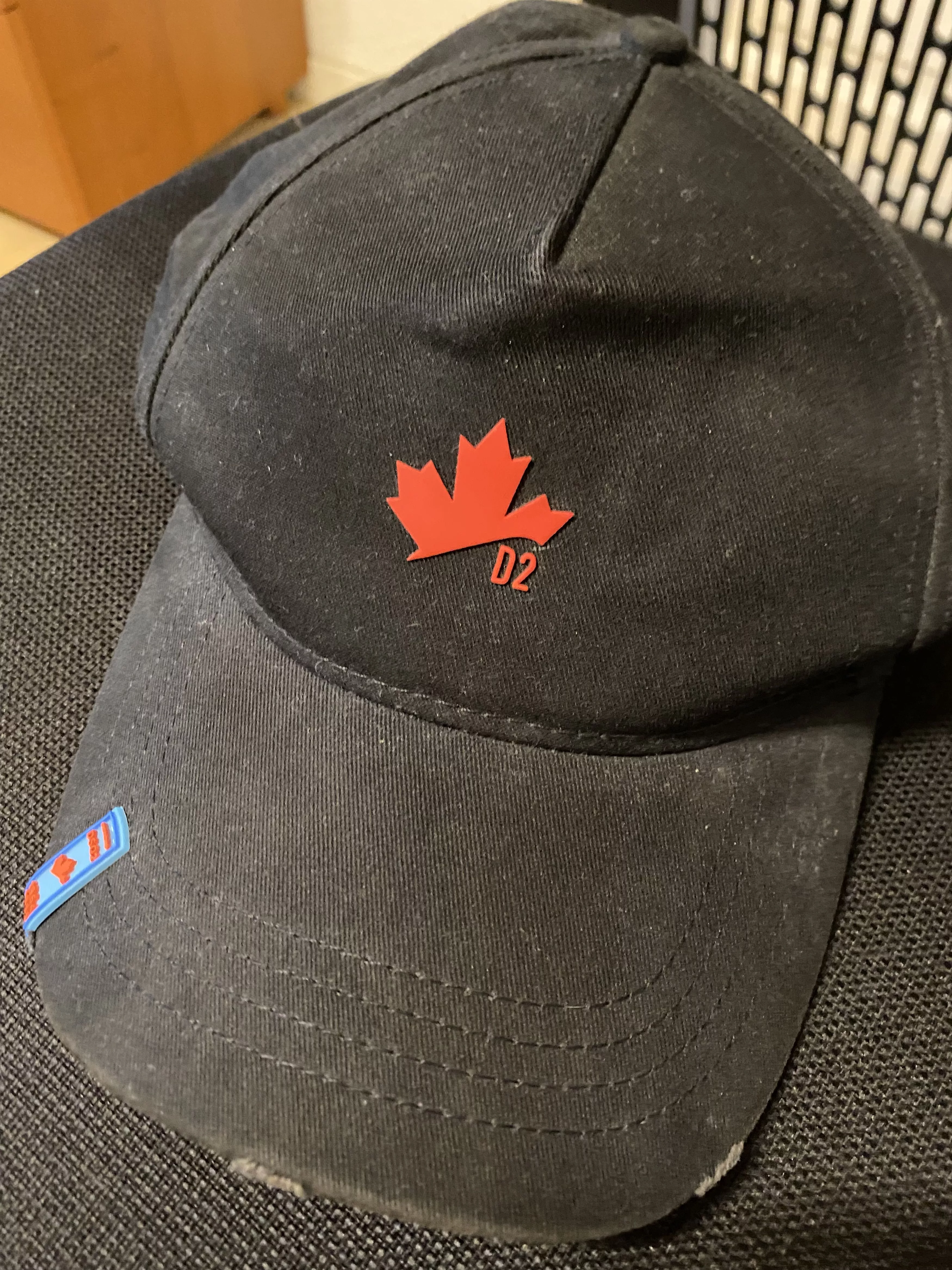Dsquared2 Hats DSQ2 Cap Maple Leaf Black Red Dsquared2