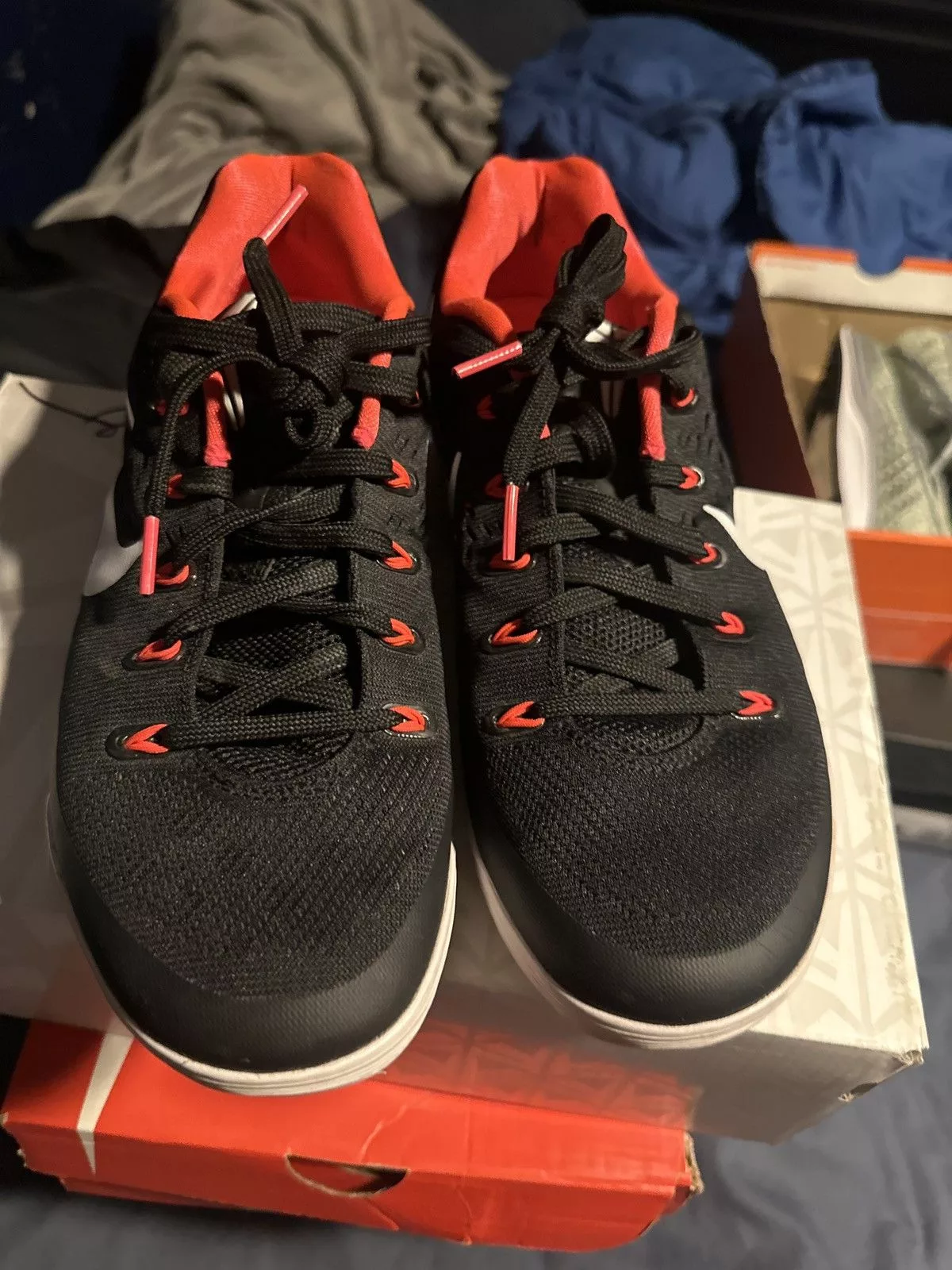 Nike Low Top Sneakers Nike Kobe lazer crimson Black