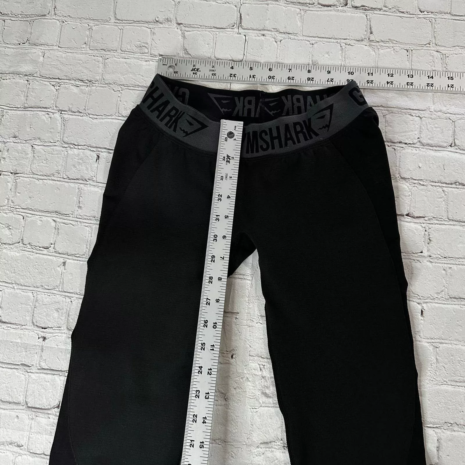 Gymshark leggings size small Black