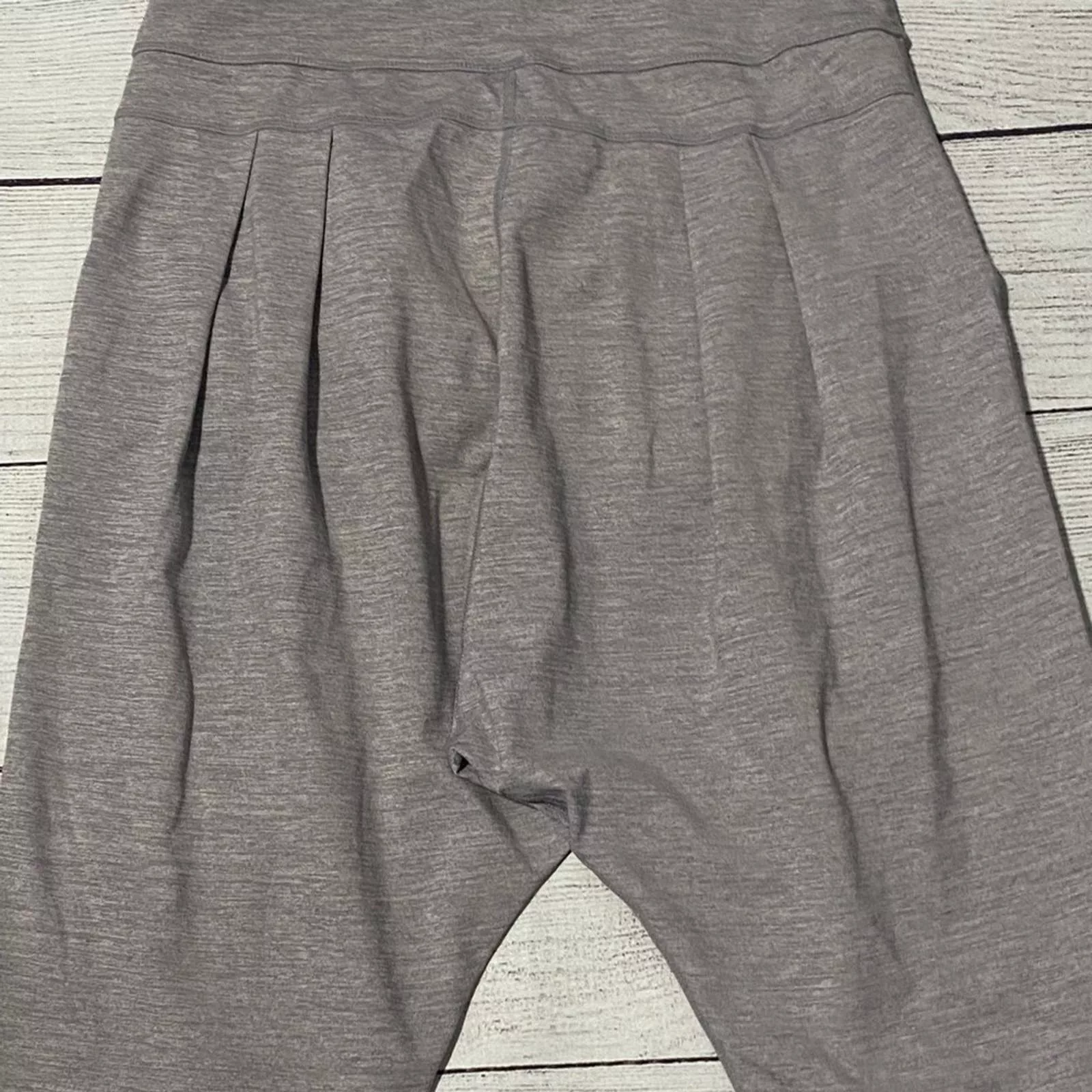 Lululemon joggers Gray