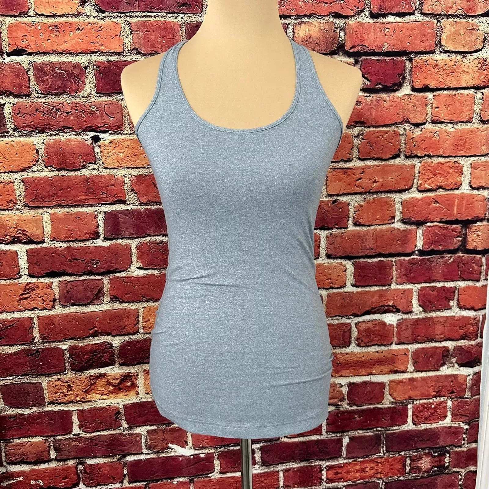 Lululemon Blouses Lululemon Tank top size 6 Gray