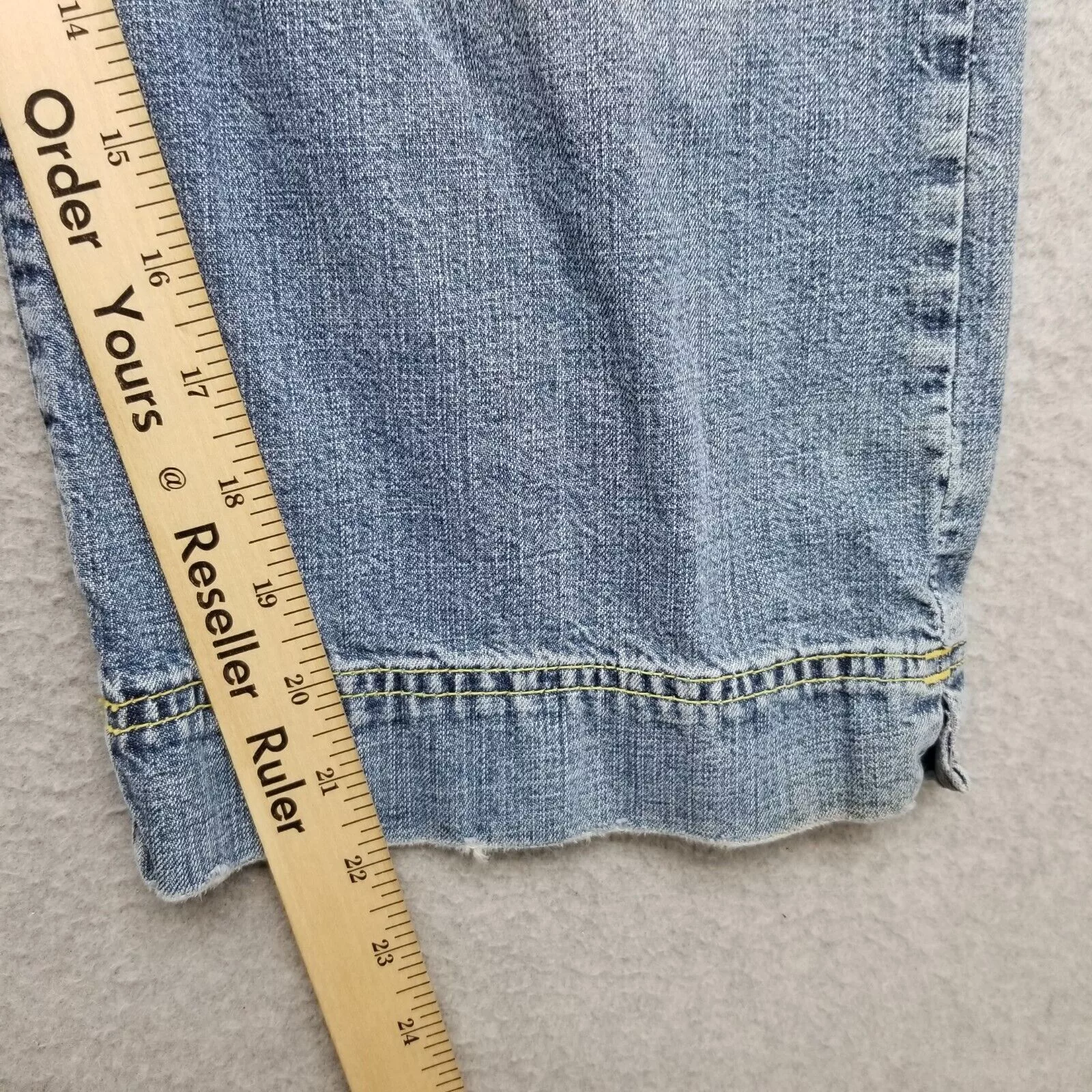 VINTAGE Lucky Brand Jeans Womens 32x22 Blue Denim Straight