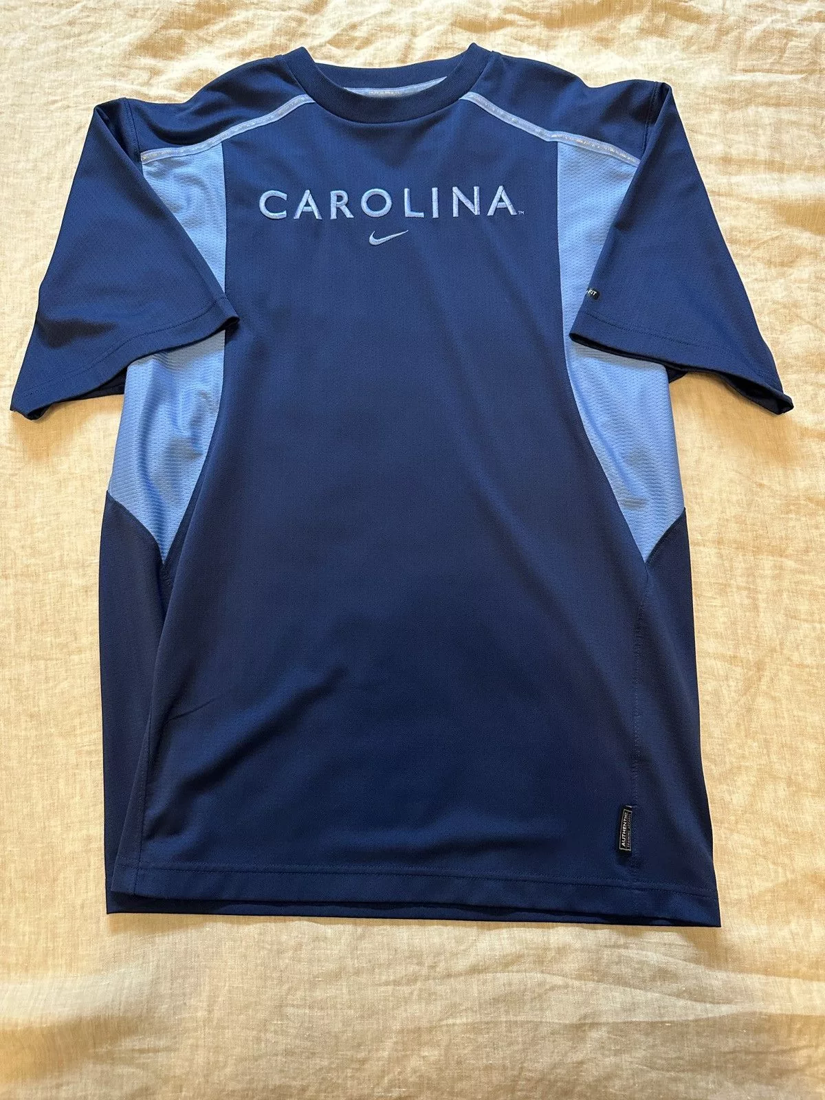 Nike Short Sleeve T Shirts Nike × Vintage UNC Chapel Hill Tarheels Carolina Nike Dri-Fit Cover Blue