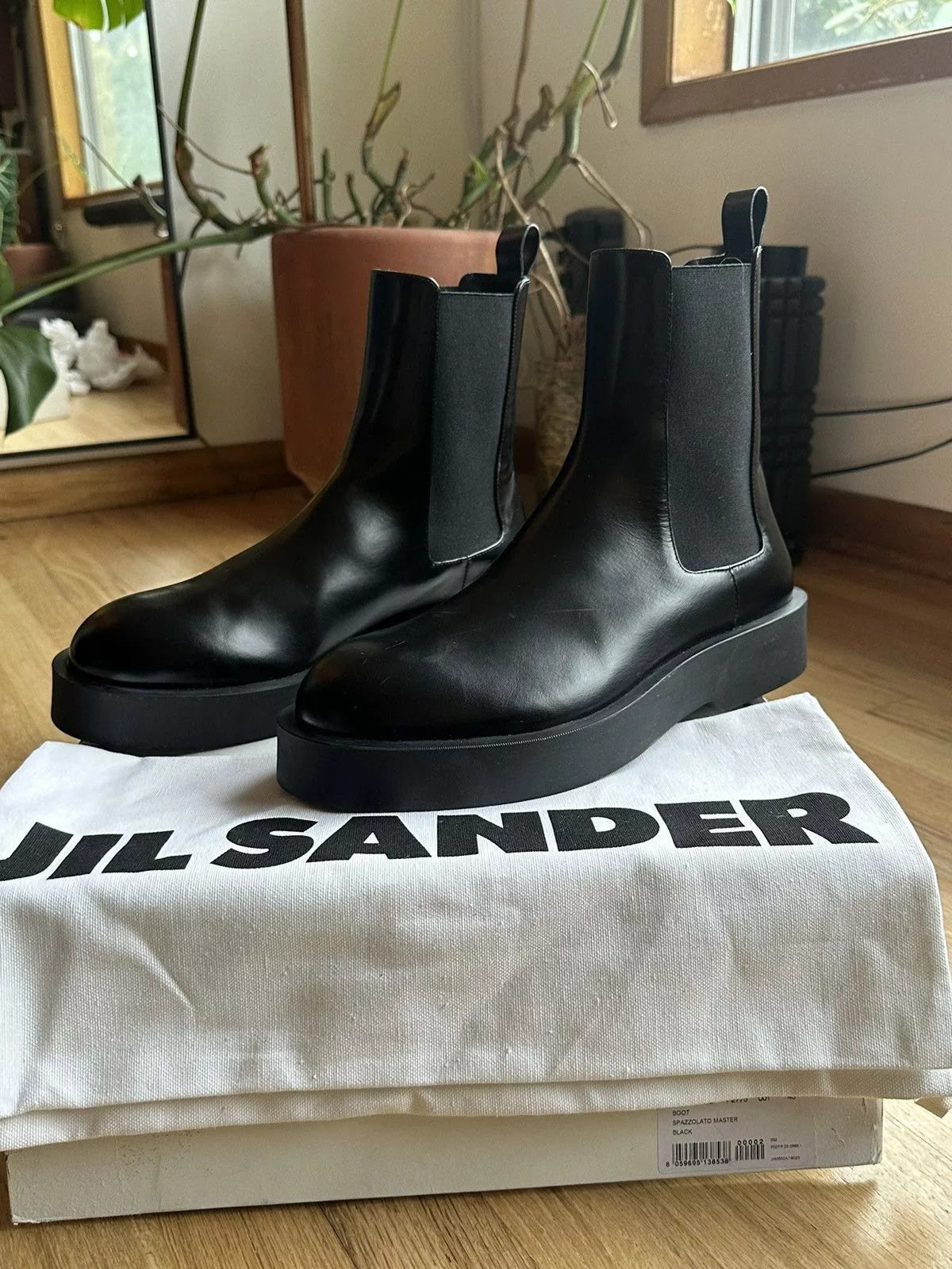 Jil Sander Boots Jil Sander Round Toe Chelsea Boot Black