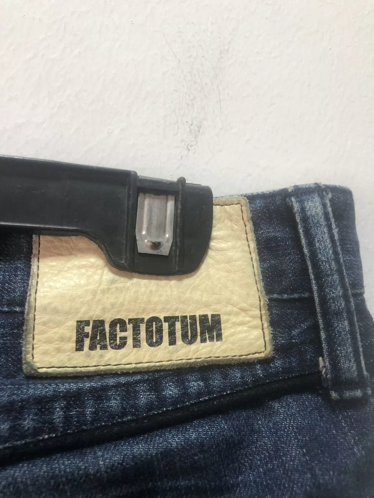 FACTOTUM Denim Pants Patch Distressed Style Japan Made Blue