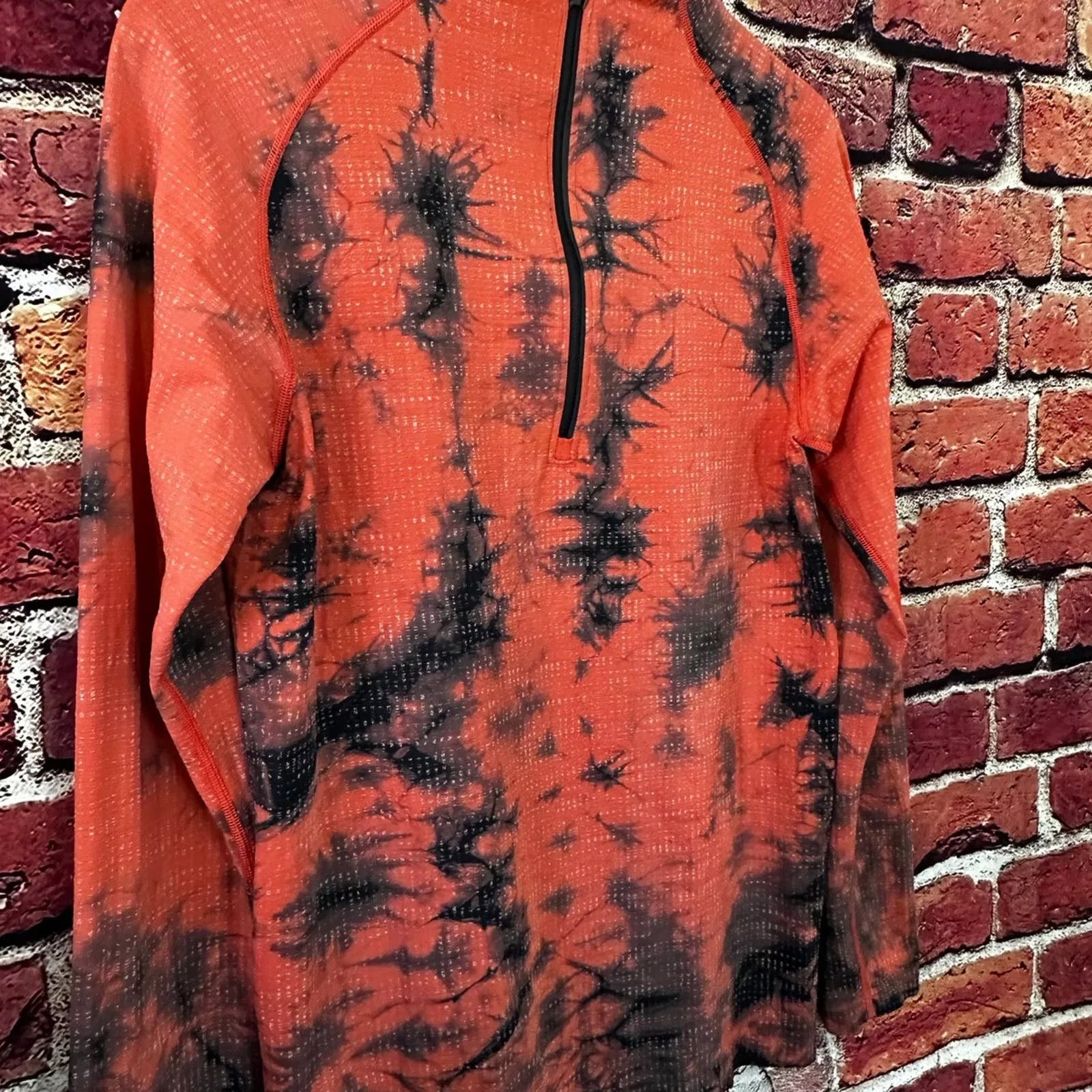 Lululemon Long Sleeve T Shirts LULULEMON Metal Vent Tech 1/2 Orange