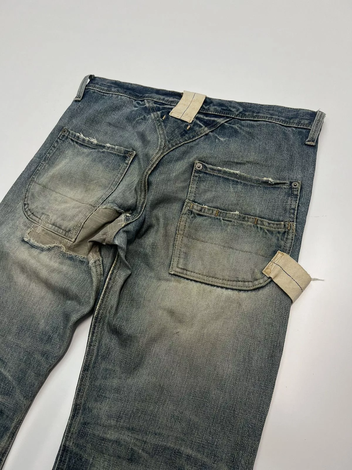 R.NEWBOLD DENIM JEANS SIZE 32 Blue