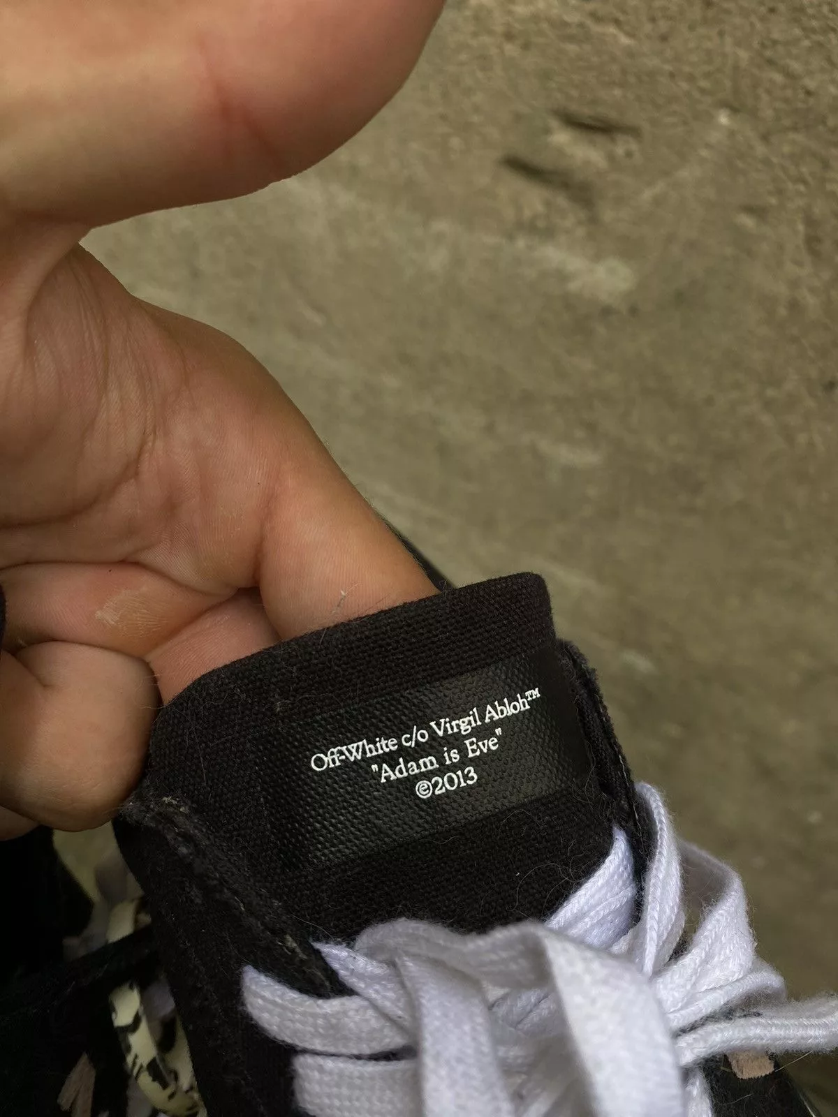 Off-White Low Top Sneakers Off-White Low Sneakers Black