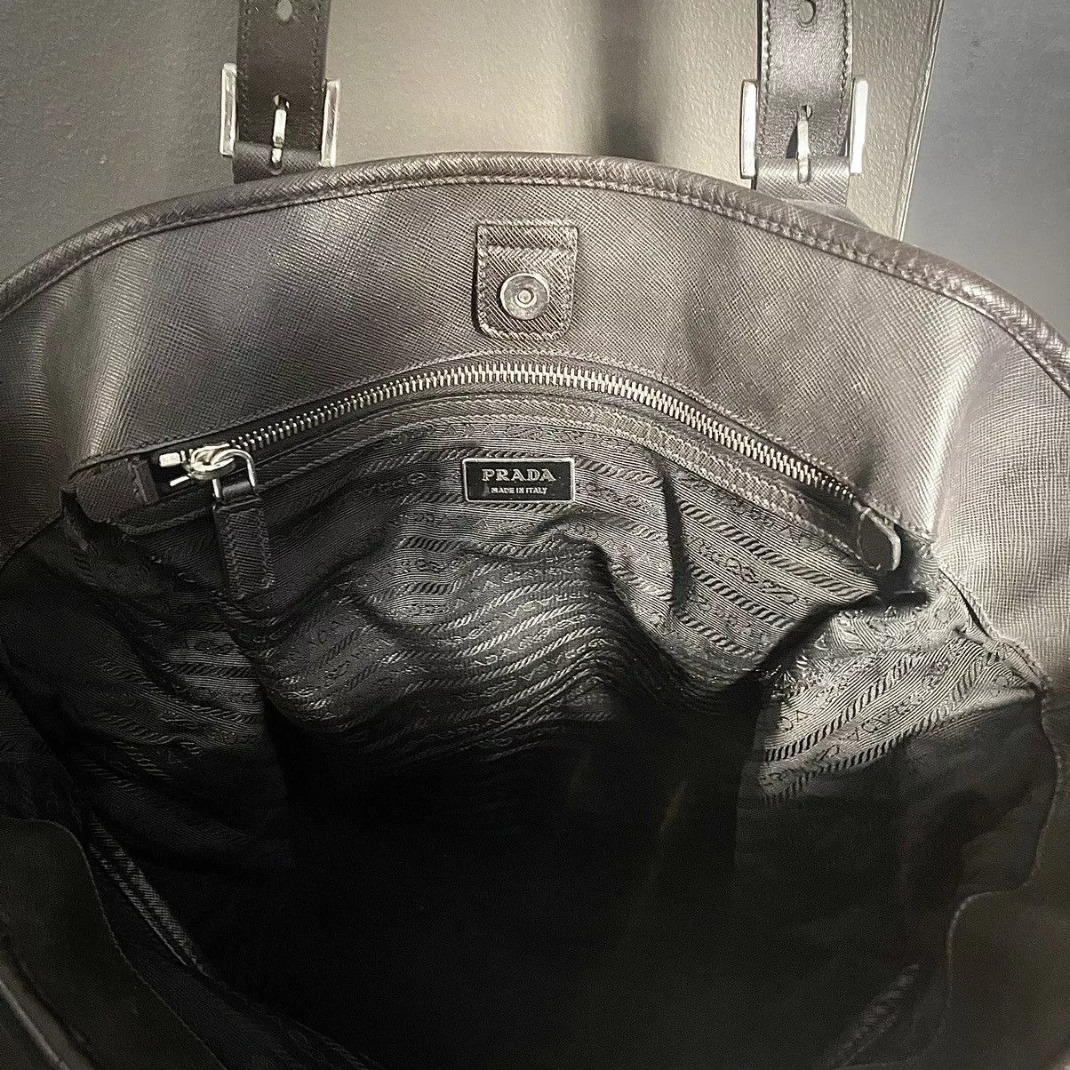 Prada Tote Bags Prada Black