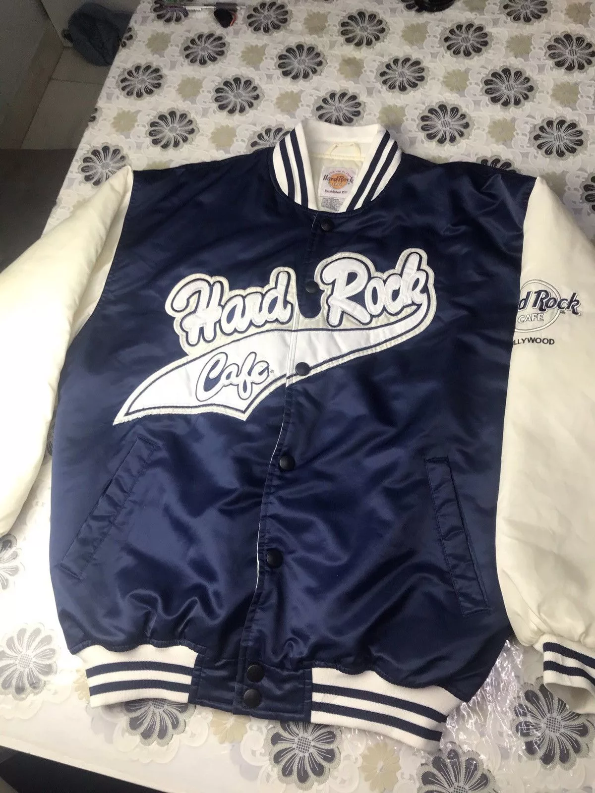 Hard Rock Cafe Light Jackets 🔥HARD ROCK CAFE HOLLYWOOD VARSITY JACKET White