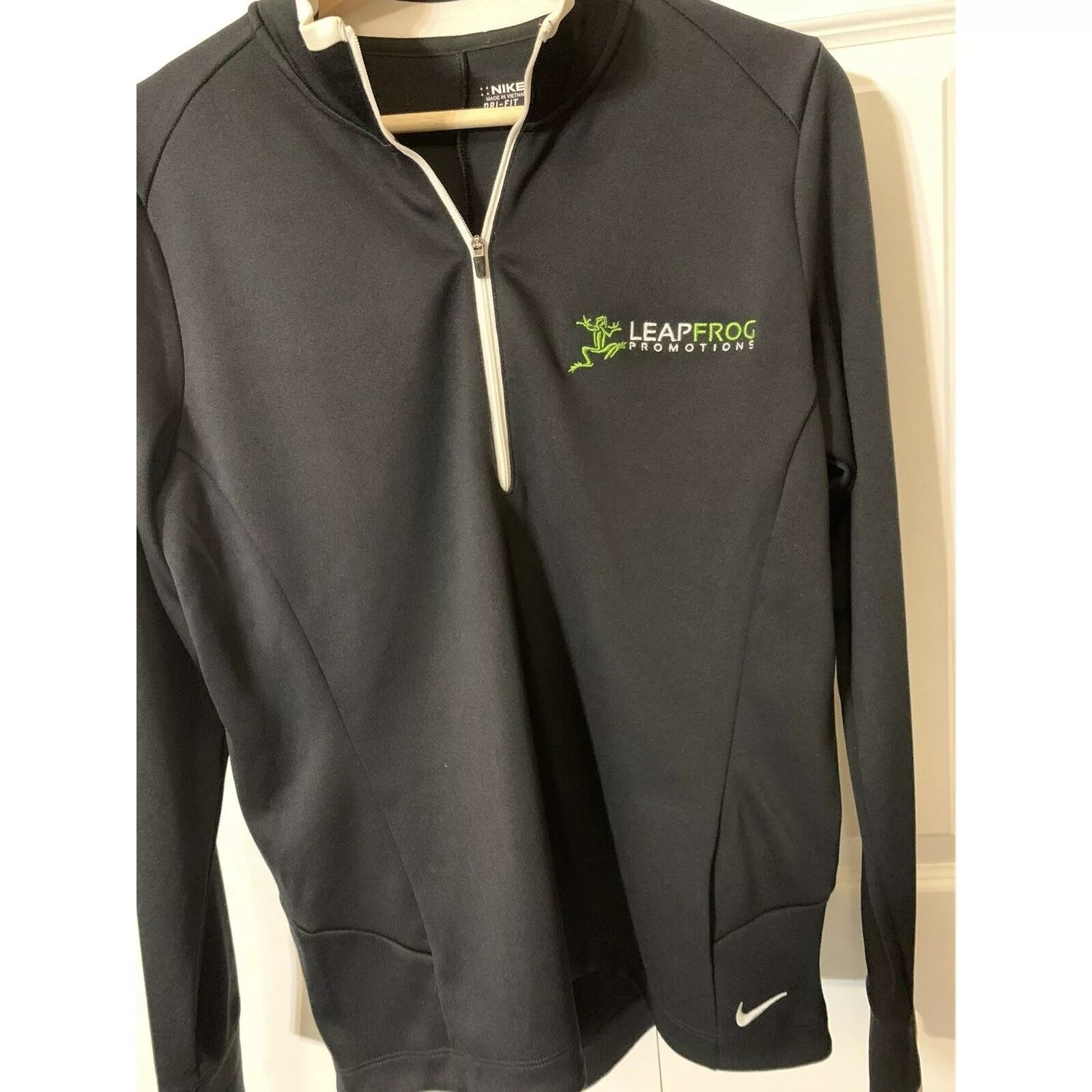 Nike Light Jackets NIKE Golf Dri-Fit Black Long Sleeve Pullover Jacket Leapfrog