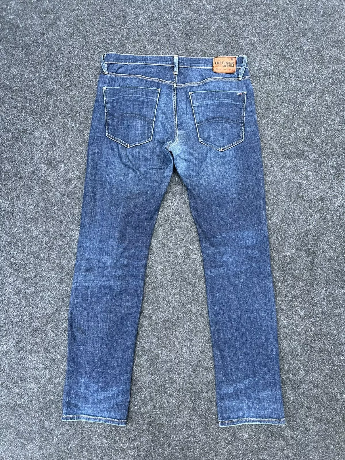 Tommy Hilfiger Denim Tommy Hilfiger Scanton Stretchable Denim Size 34 D13 Blue Streetwear