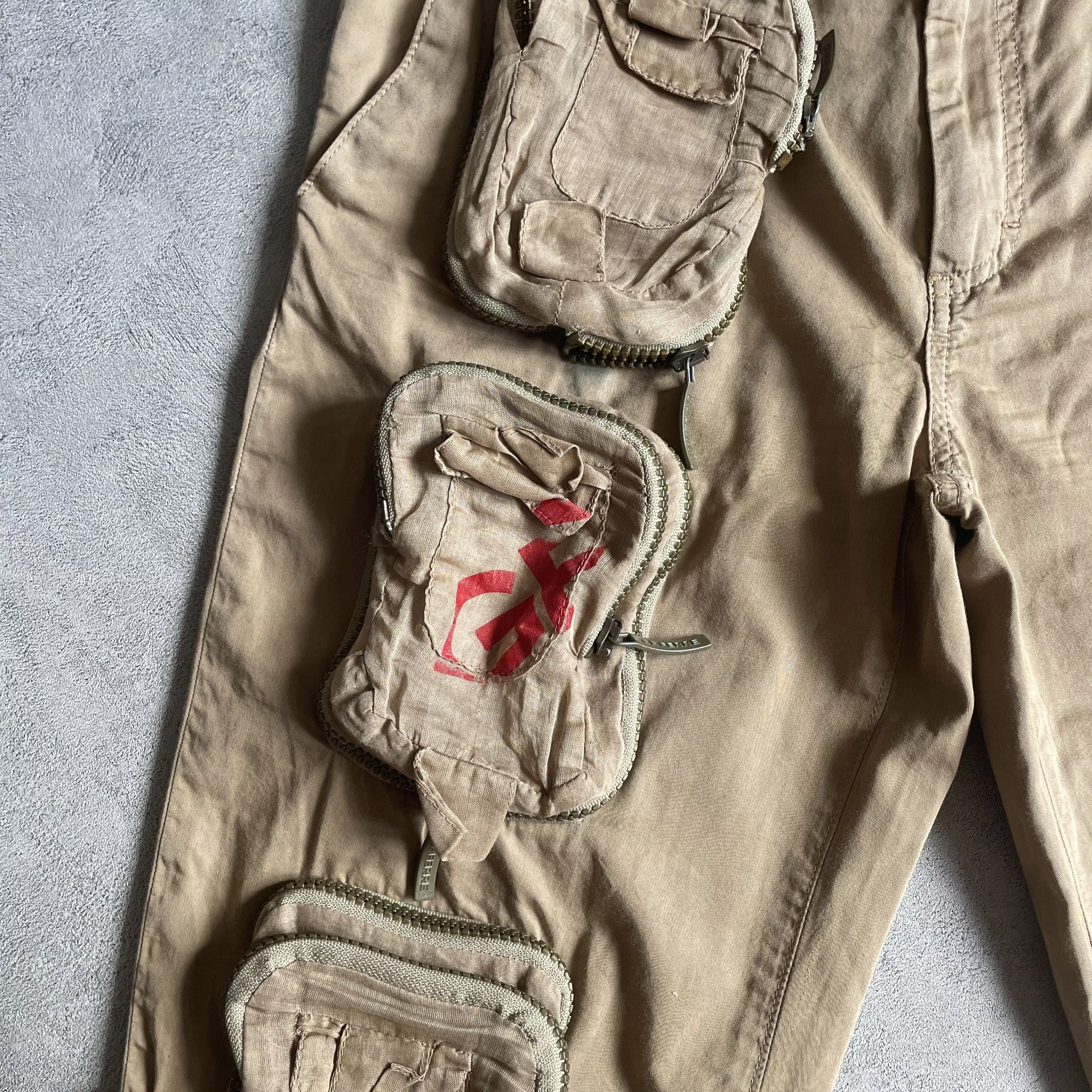 Gianfranco Ferre Shorts Gianfranco Ferre Gianfranco Ferré Multipocket Cargo Shorts Beige