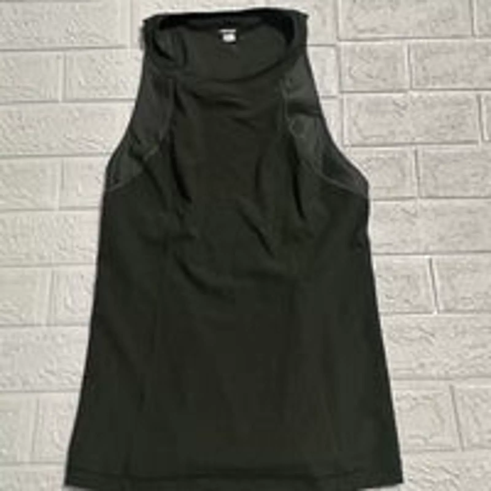 Lululemon Tank Tops Lululemon Tank Top size 4 Green