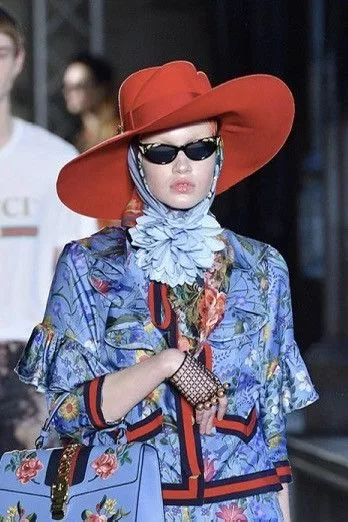 Gucci Hats Gucci Runway wool hat red