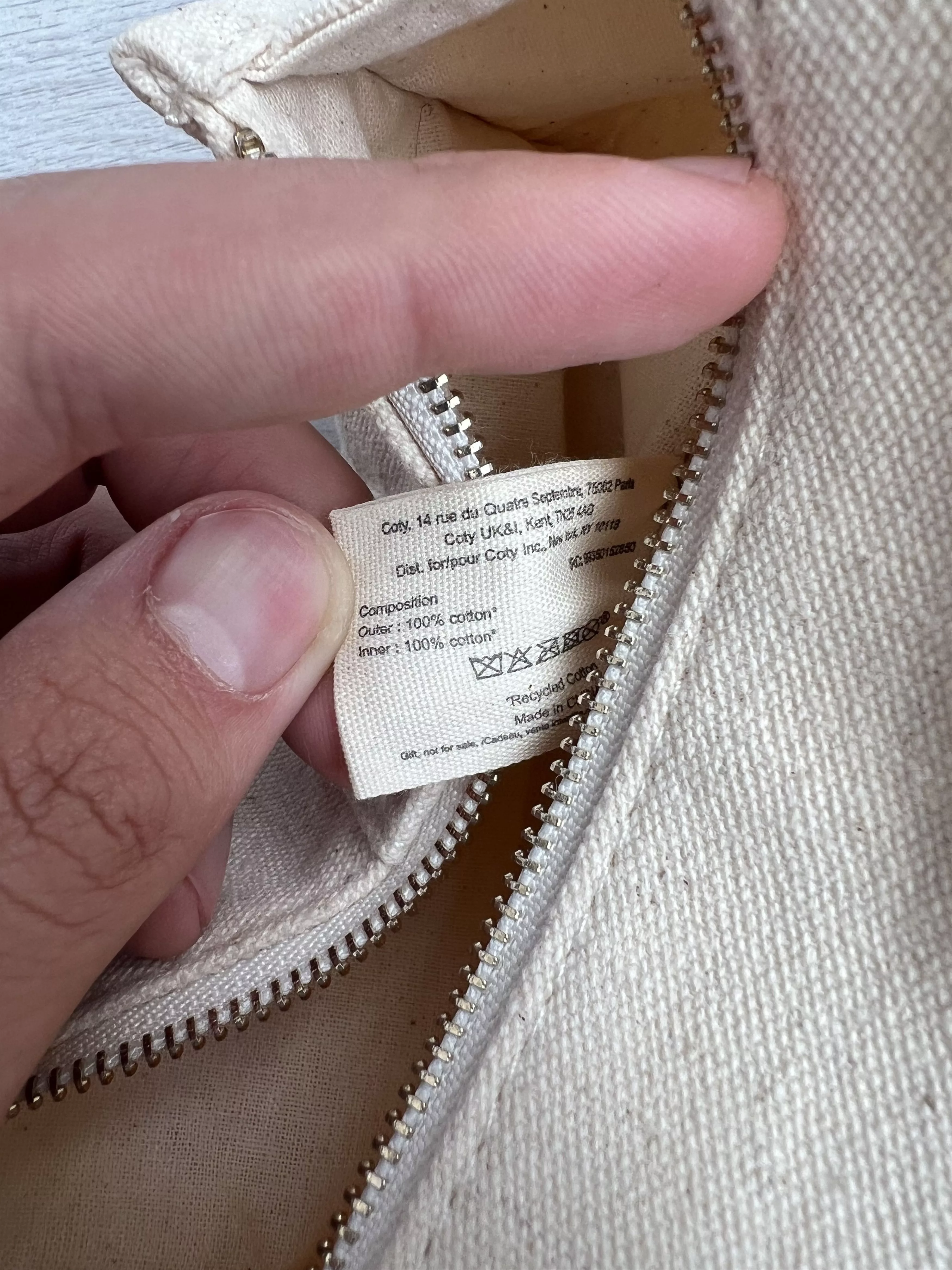 Chloe Clutches Chloe Chloé Parfum Beige Beauty Canvas Pouch Makeup Cosmetics Bag Streetwear
