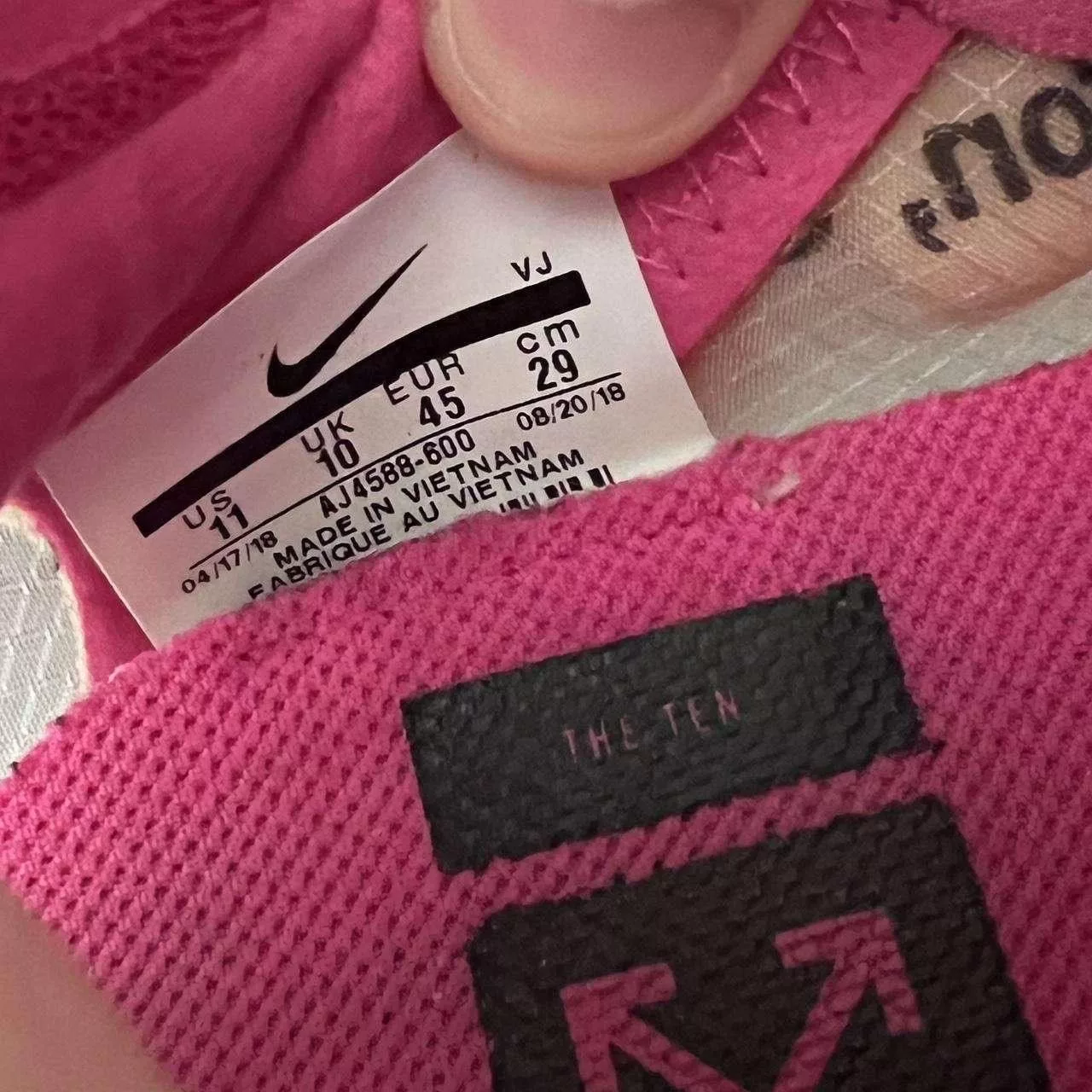 Off-White Low Top Sneakers Off-White Nike zoom fly Off White pink