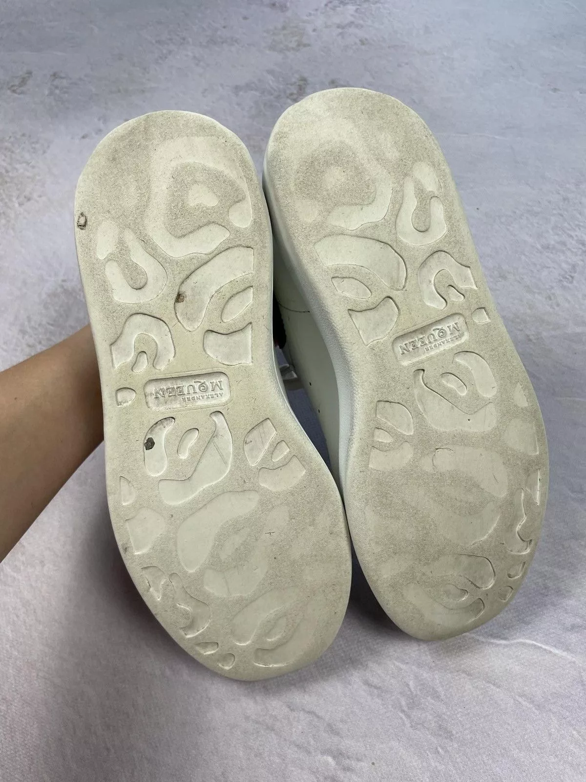Alexander McQueen Low Top Sneakers Alexander McQueen × Designer Alexander Mcqueen Oversized Sneakers Shoes White