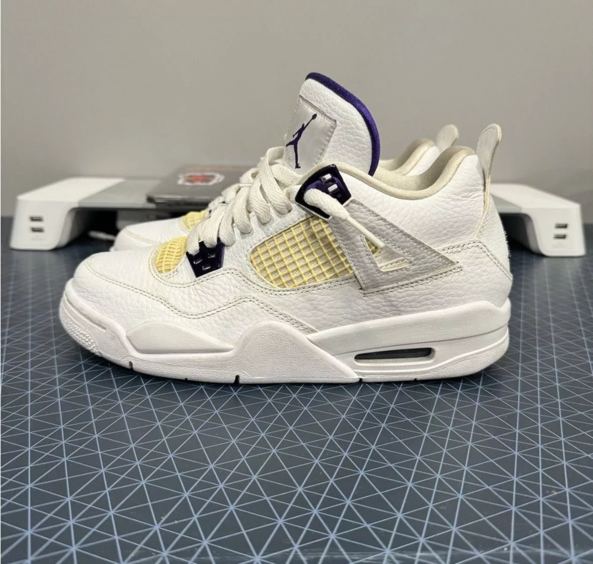 Jordan Brand Low Top Sneakers Jordan Brand Jordan 4 GS Purple Metallic White