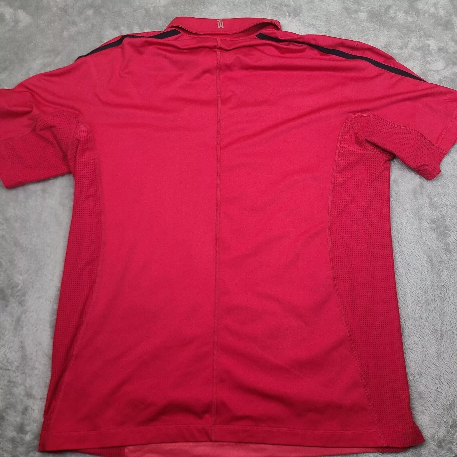 Nike Polos Nike Tiger Woods Collection Men's Red Snap Button Performanc
