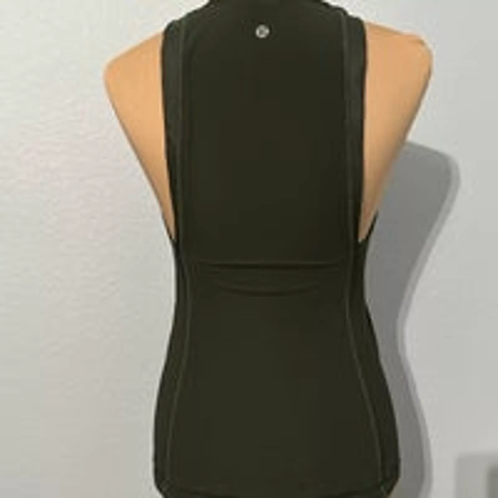 Lululemon Tank Tops Lululemon Tank Top size 4 Green