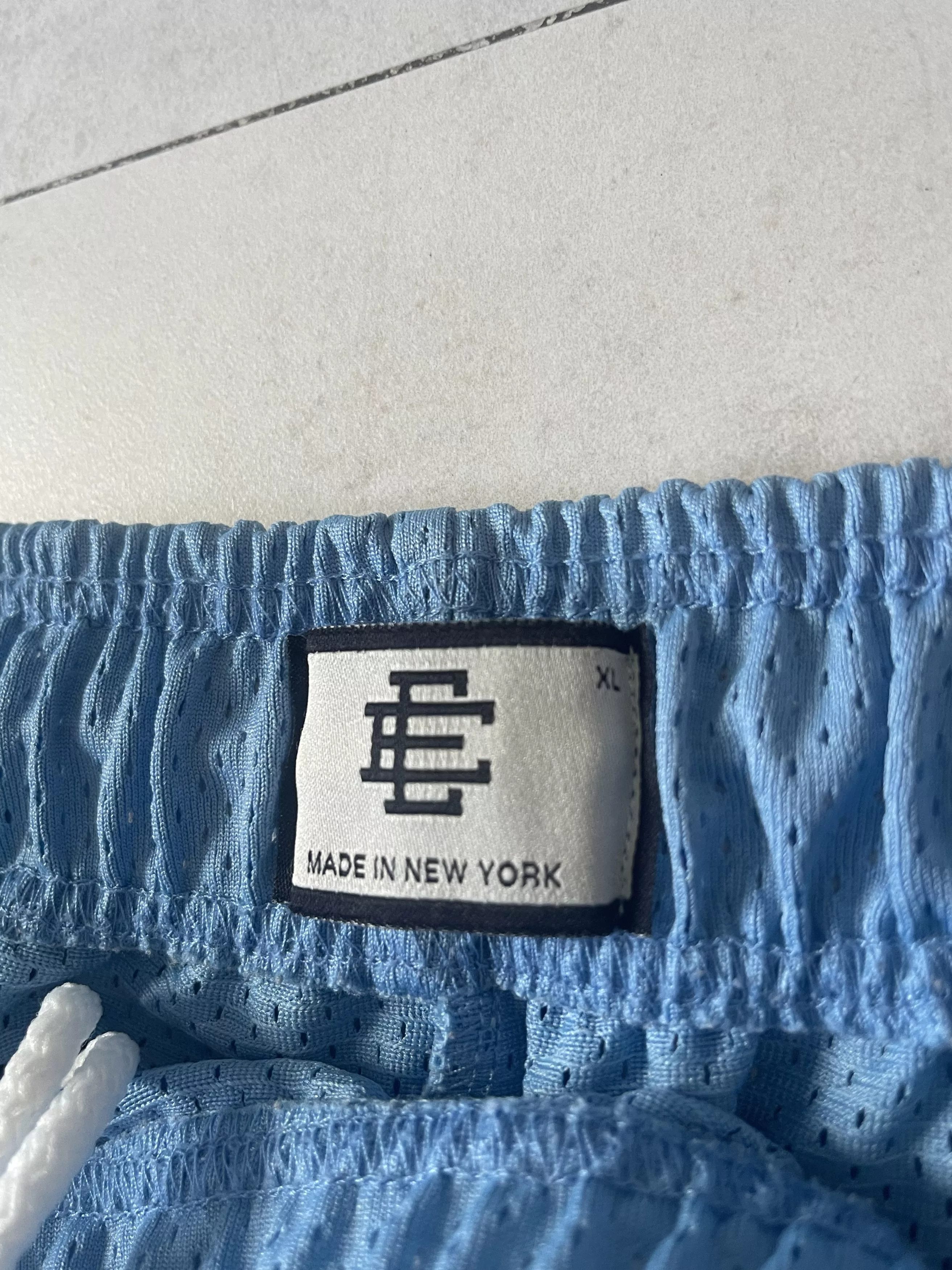 Eric Emanuel shorts light blue XL