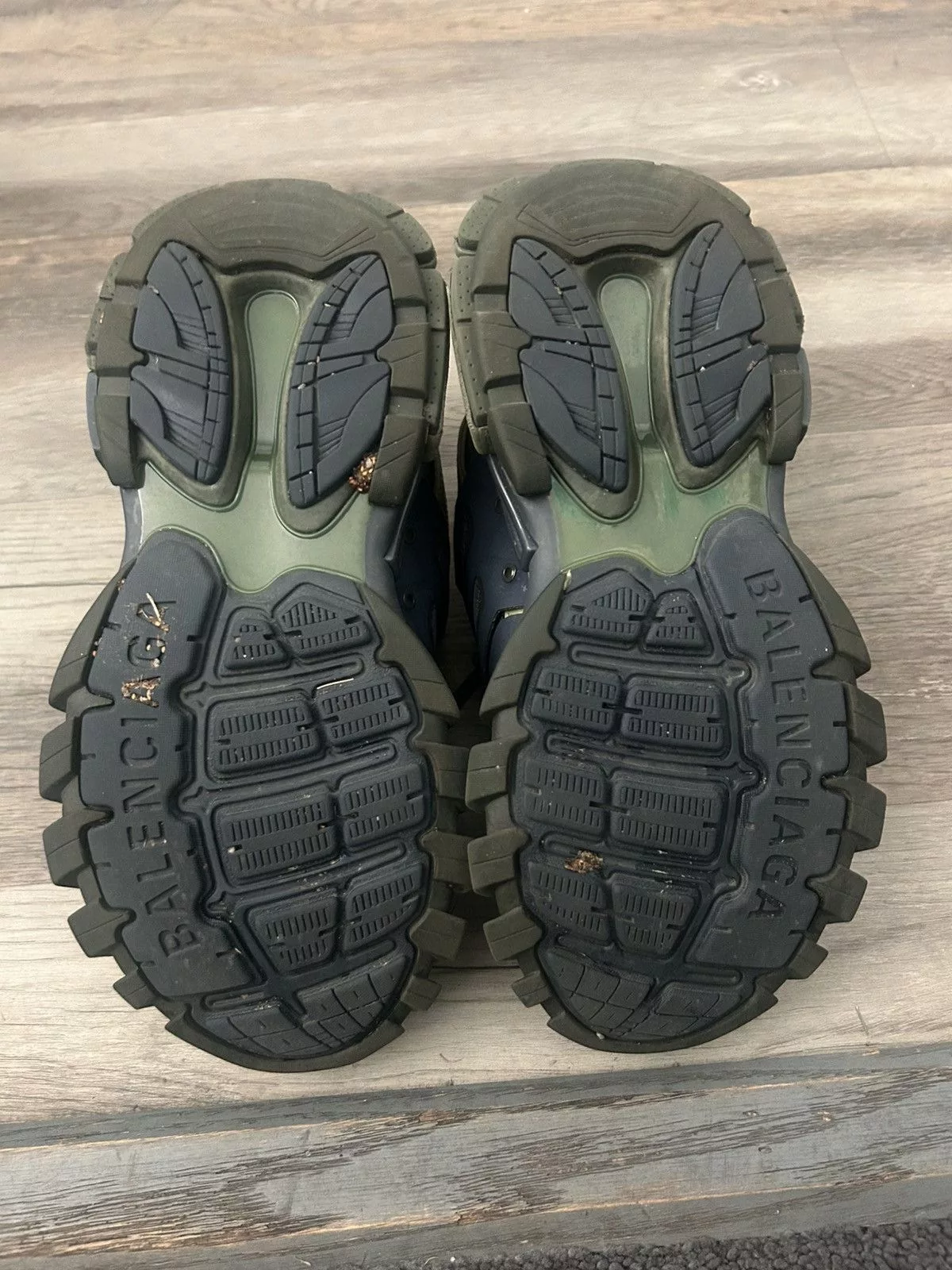 Balenciaga Low Top Sneakers balenciaga khaki Multi