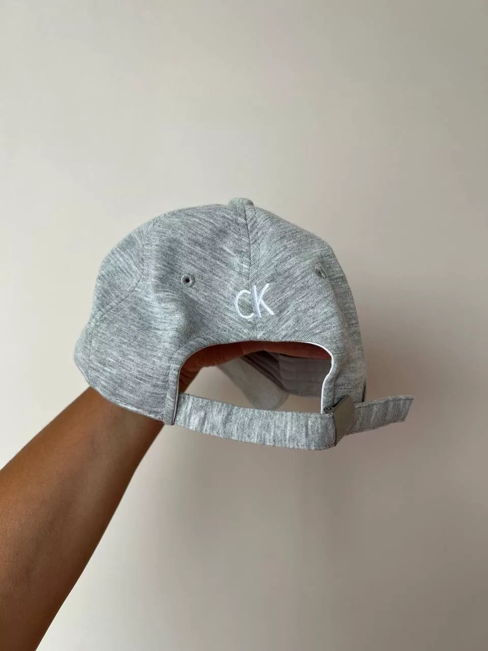 Calvin Klein Glasses Calvin Klein cap Gray