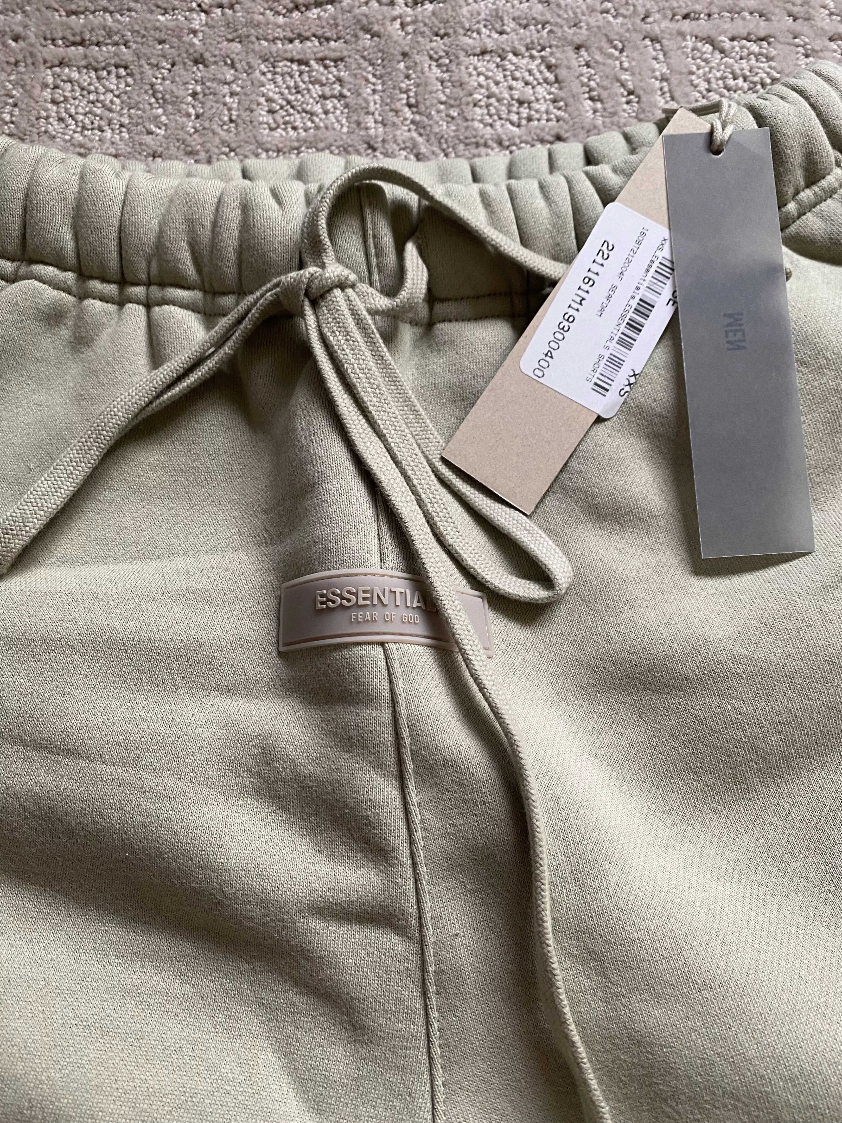 Essentials Sweatpants Joggers Essentials Shorts Green