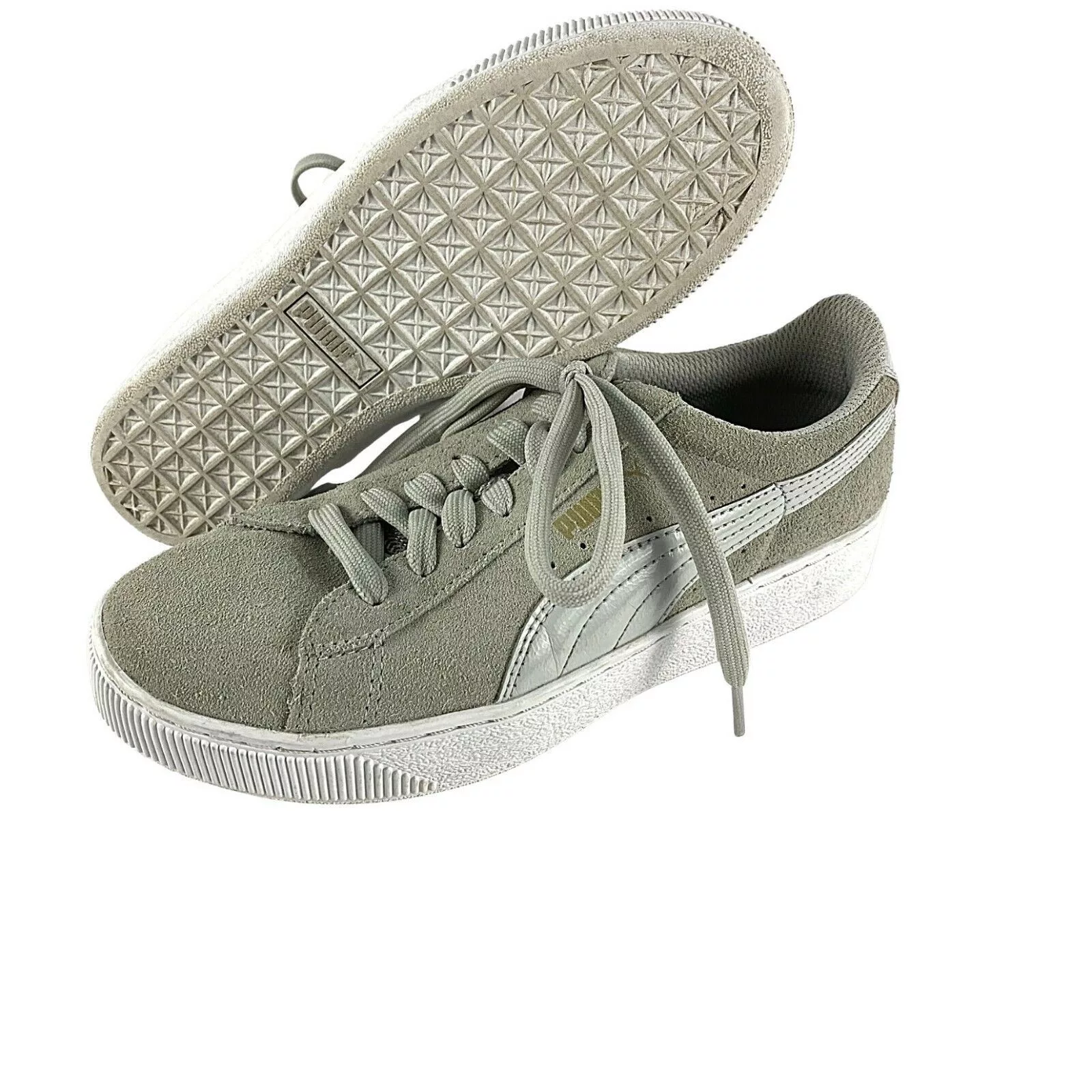 Puma Low Top Sneakers Puma Suede Platform Vikky Sneakers Soft Foam Gray Size 6