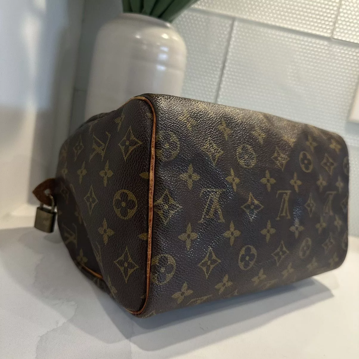 Louis Vuitton Handle Bags Louis Vuitton Authentic Speedy 25 Brown