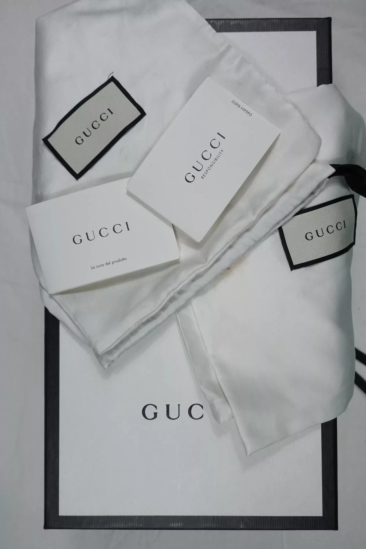 Gucci Low Top Sneakers Gucci Sneakers Ace White Leather Heart Sword 40 EU 10 US Multi