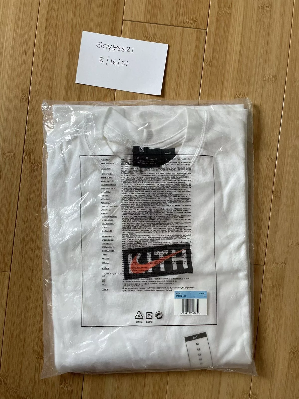 Kith Long Sleeve T Shirts KITH NEW YORK KNICKS WHITE NIKE LONG SLEEVE T SHIRT MEDIUM