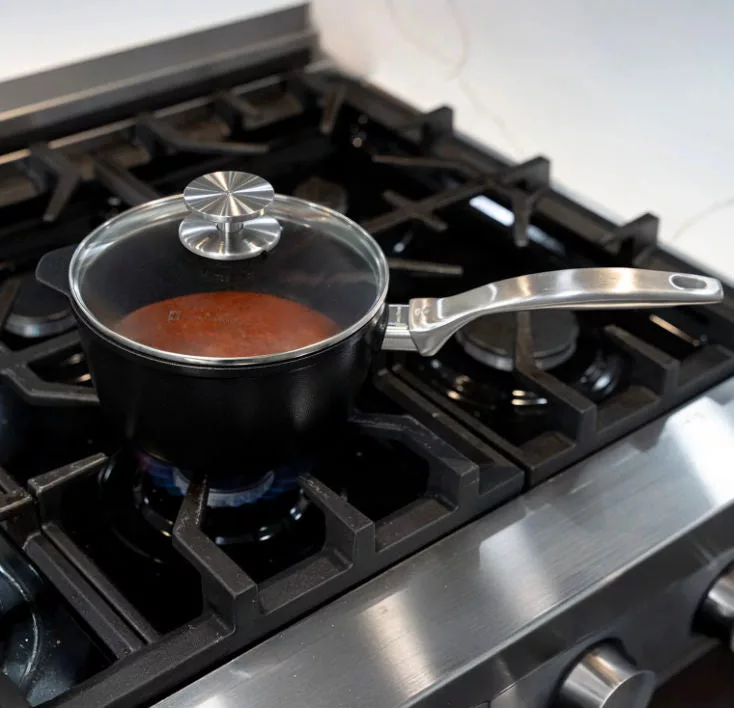 CXD 2.2 qt Saucepan w/Lid