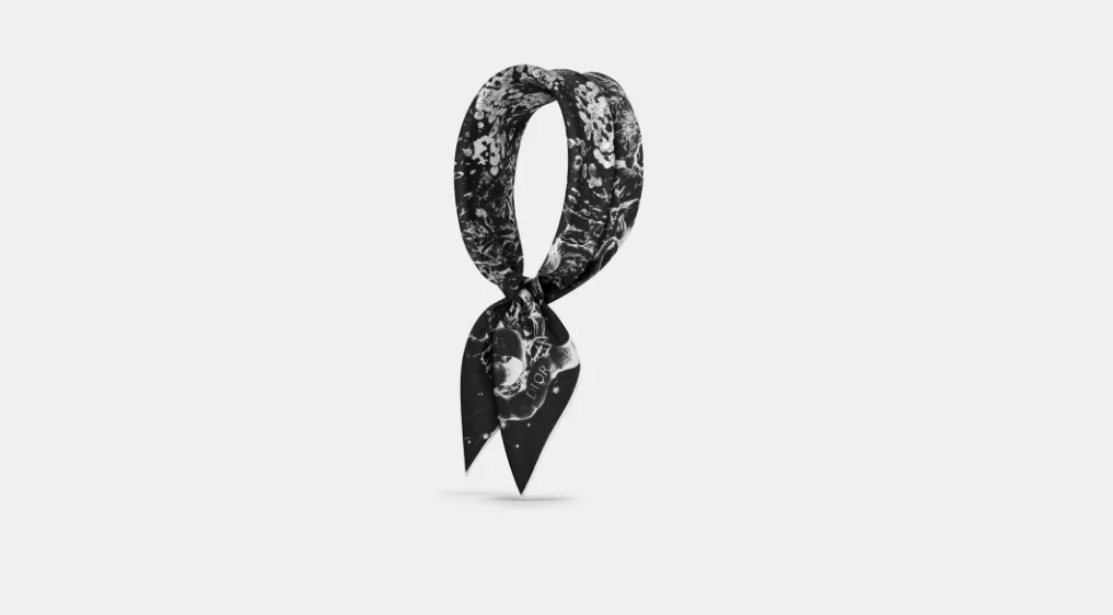 Dior Scarves o1w1db10424 Size: OS Dior Zodiac Square Scarf in Black