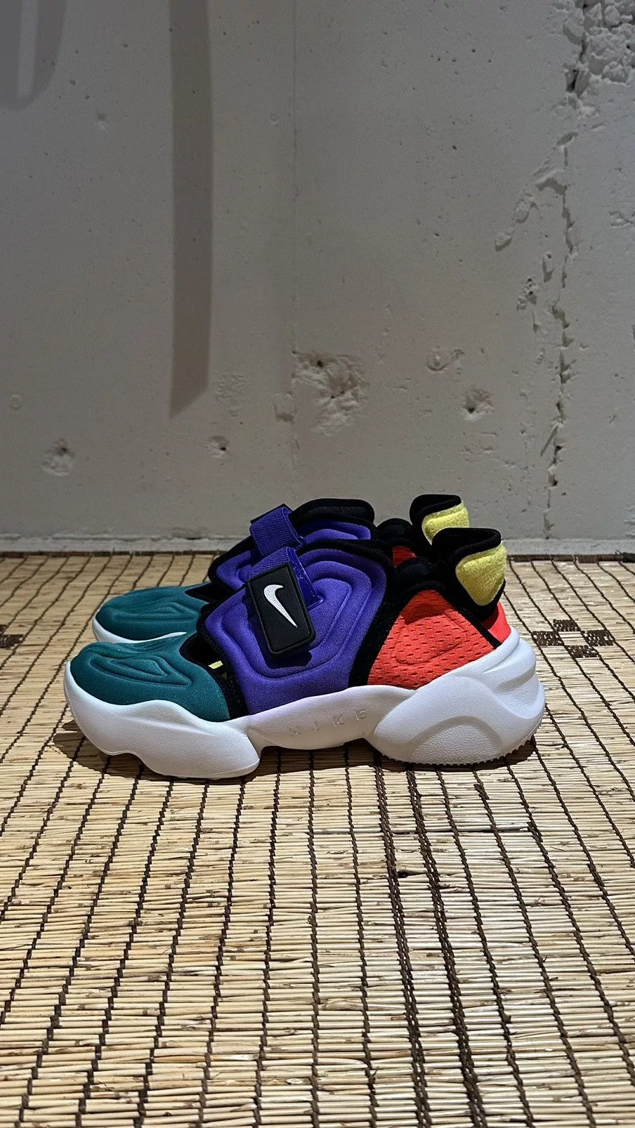 Nike Low Top Sneakers Nike Aqua Rift « Multicolor » Black