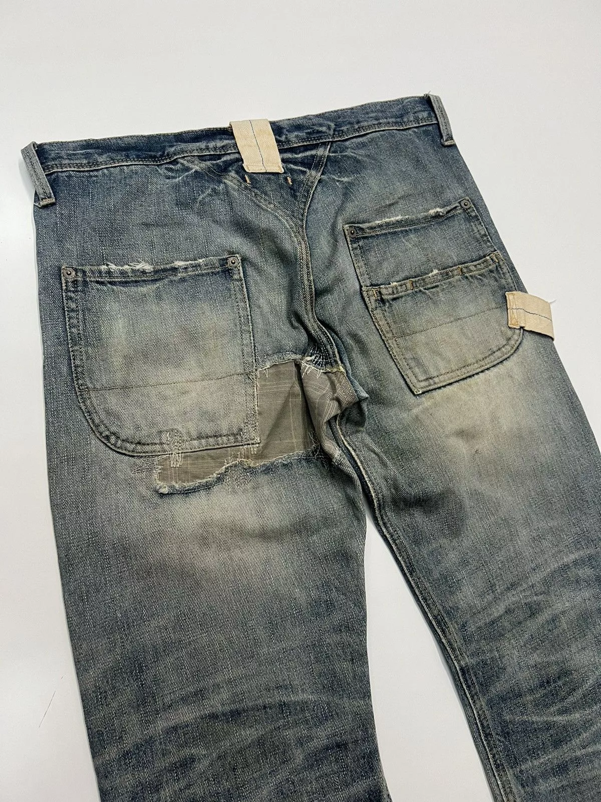 R.NEWBOLD DENIM JEANS SIZE 32 Blue